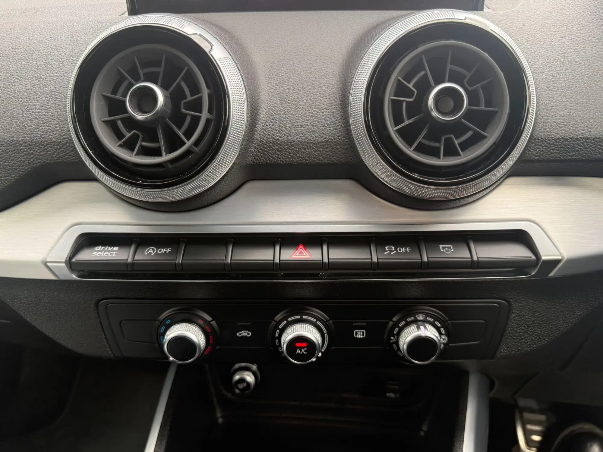 Audi Q2 Image 18