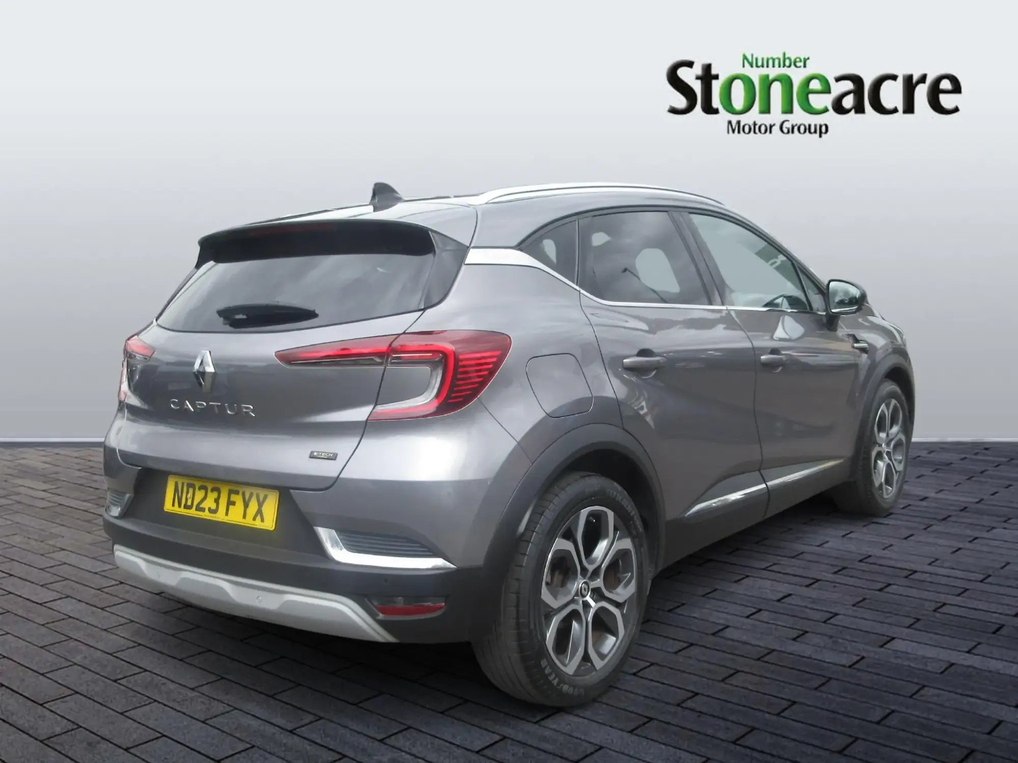 Renault Captur E-Tech 1.6 E-Tech full hybrid 145 Techno 5dr Auto ND23FYX Image 3