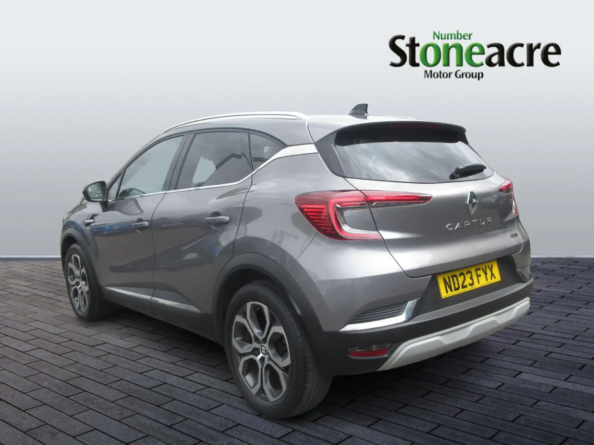Renault Captur E-Tech Image 5 Renault Captur E-Tech Image 5