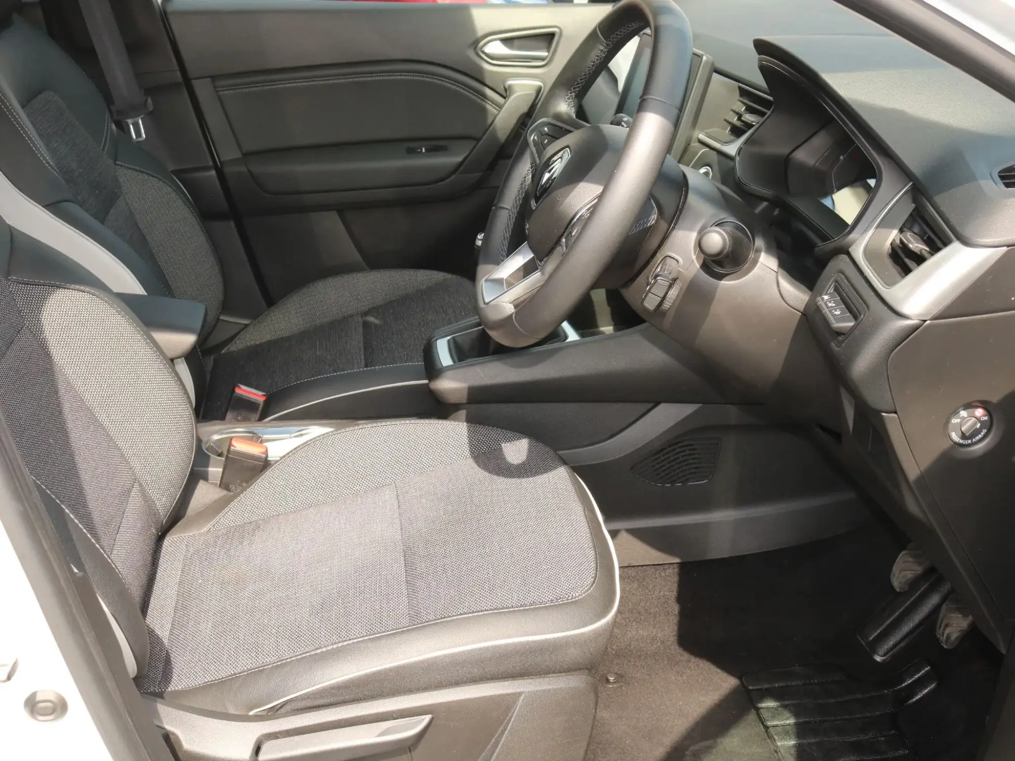 Renault Captur Image 11 Renault Captur Image 11