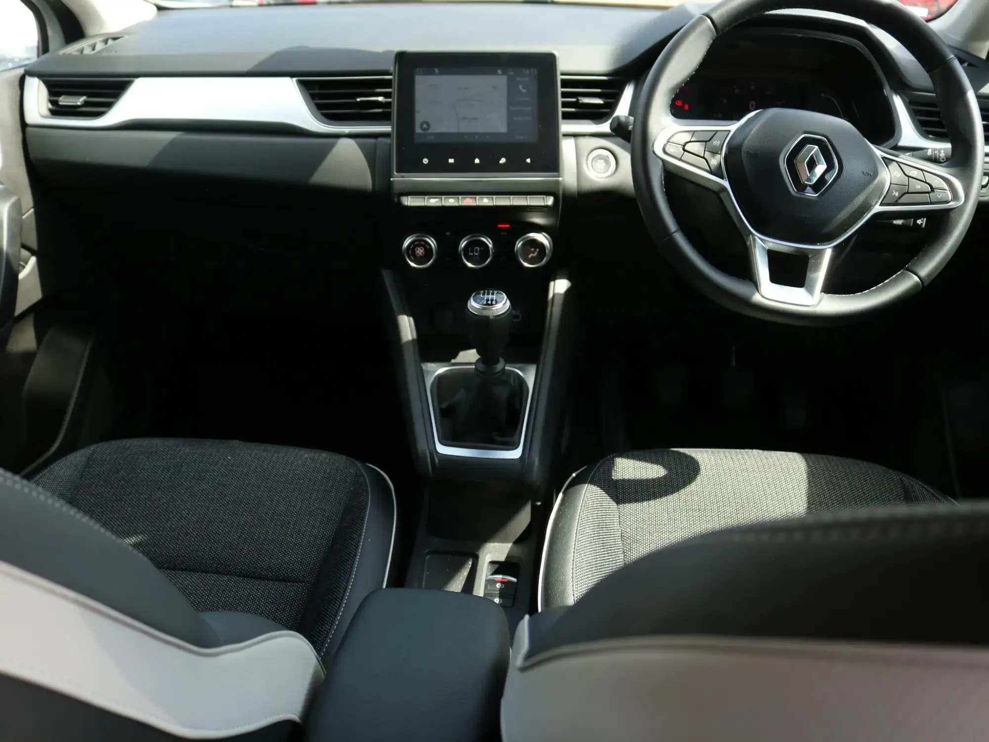 Renault Captur Image 12 Renault Captur Image 12