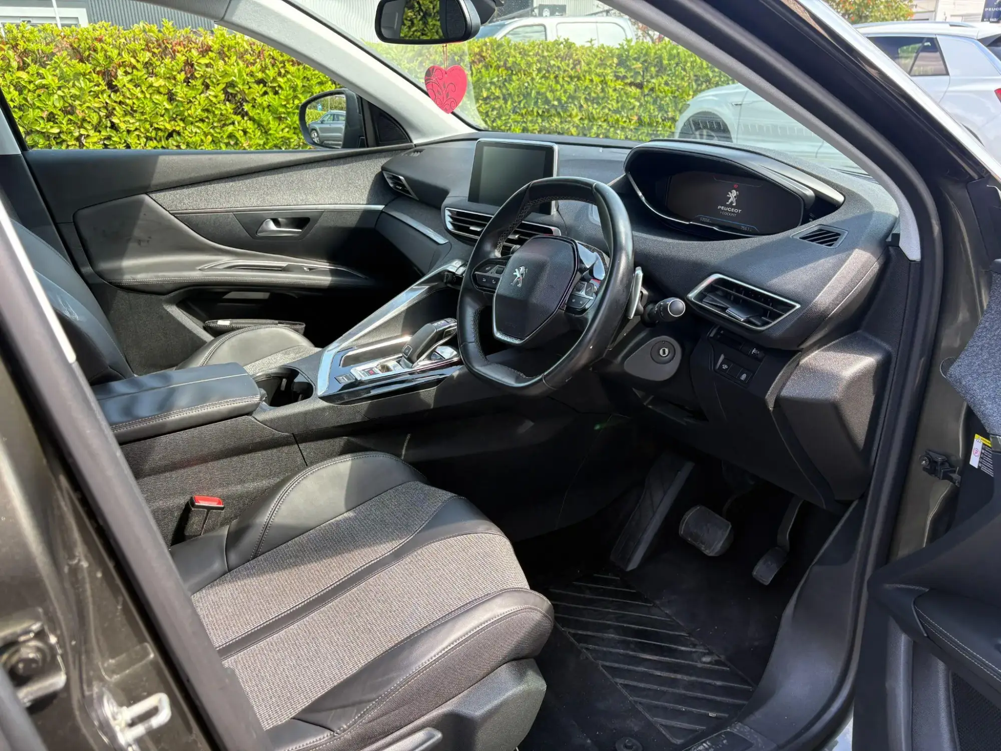 Peugeot 3008 Image 9 Peugeot 3008 Image 9