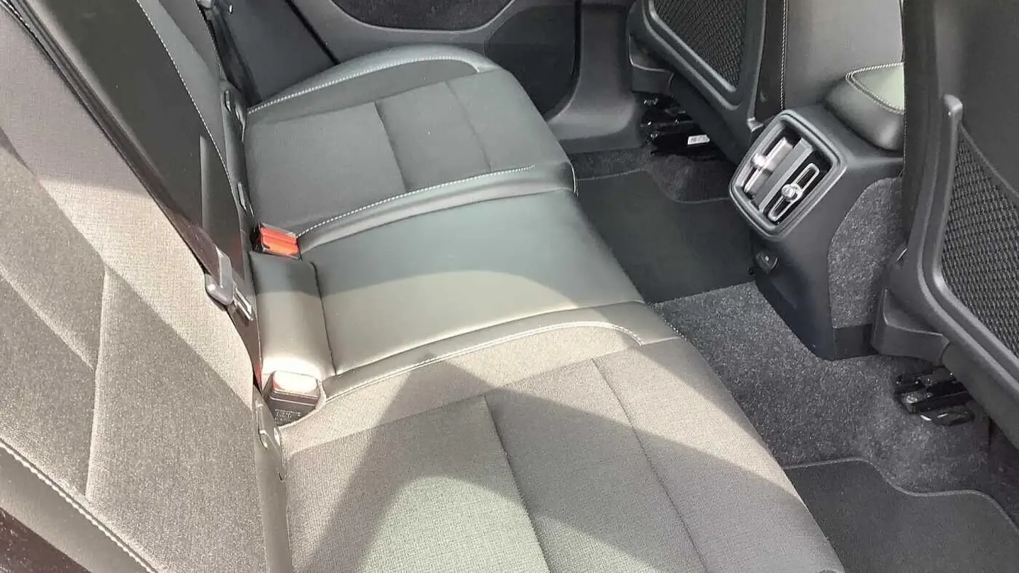 Volvo XC40 Image 6