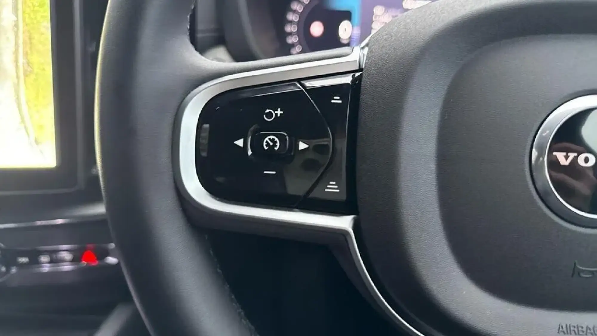 Volvo XC60 Image 13