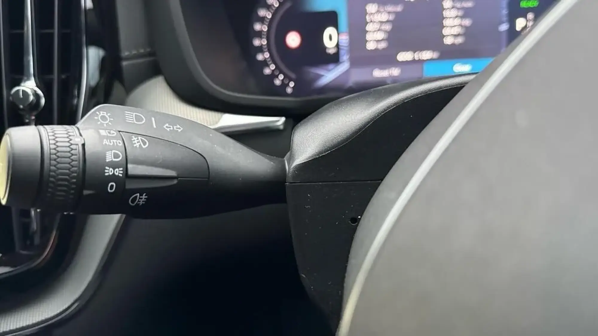 Volvo XC60 Image 15