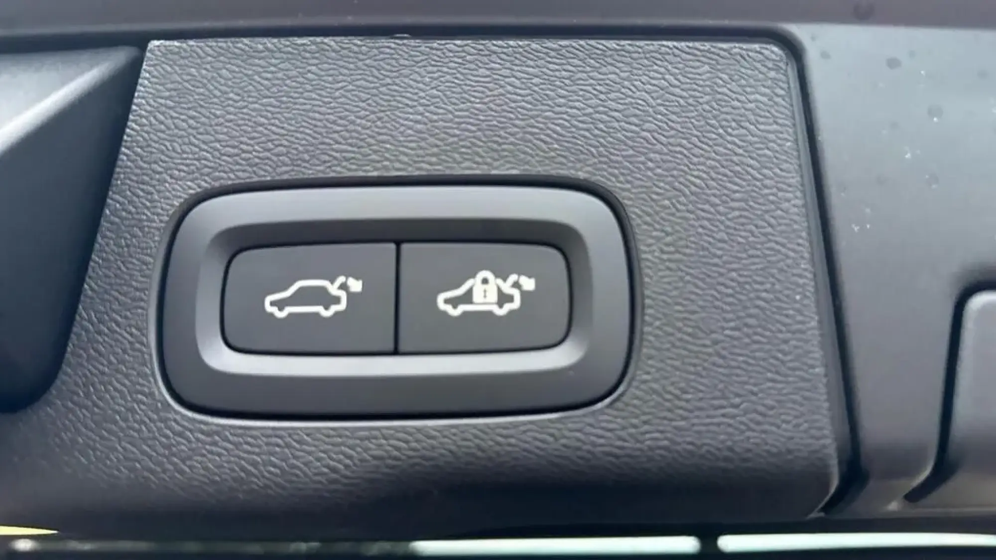 Volvo XC60 Image 18