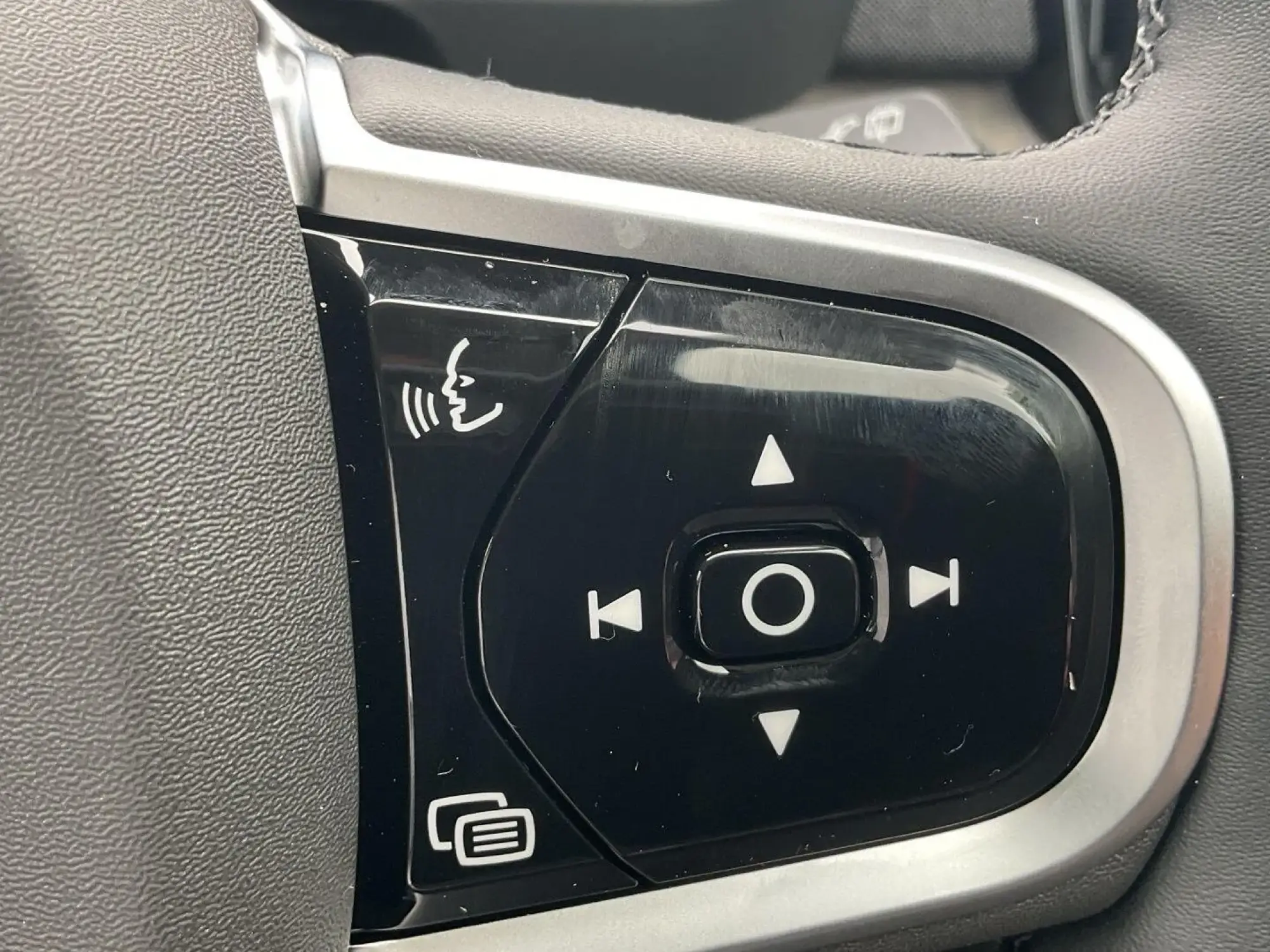 Volvo XC60 Image 35