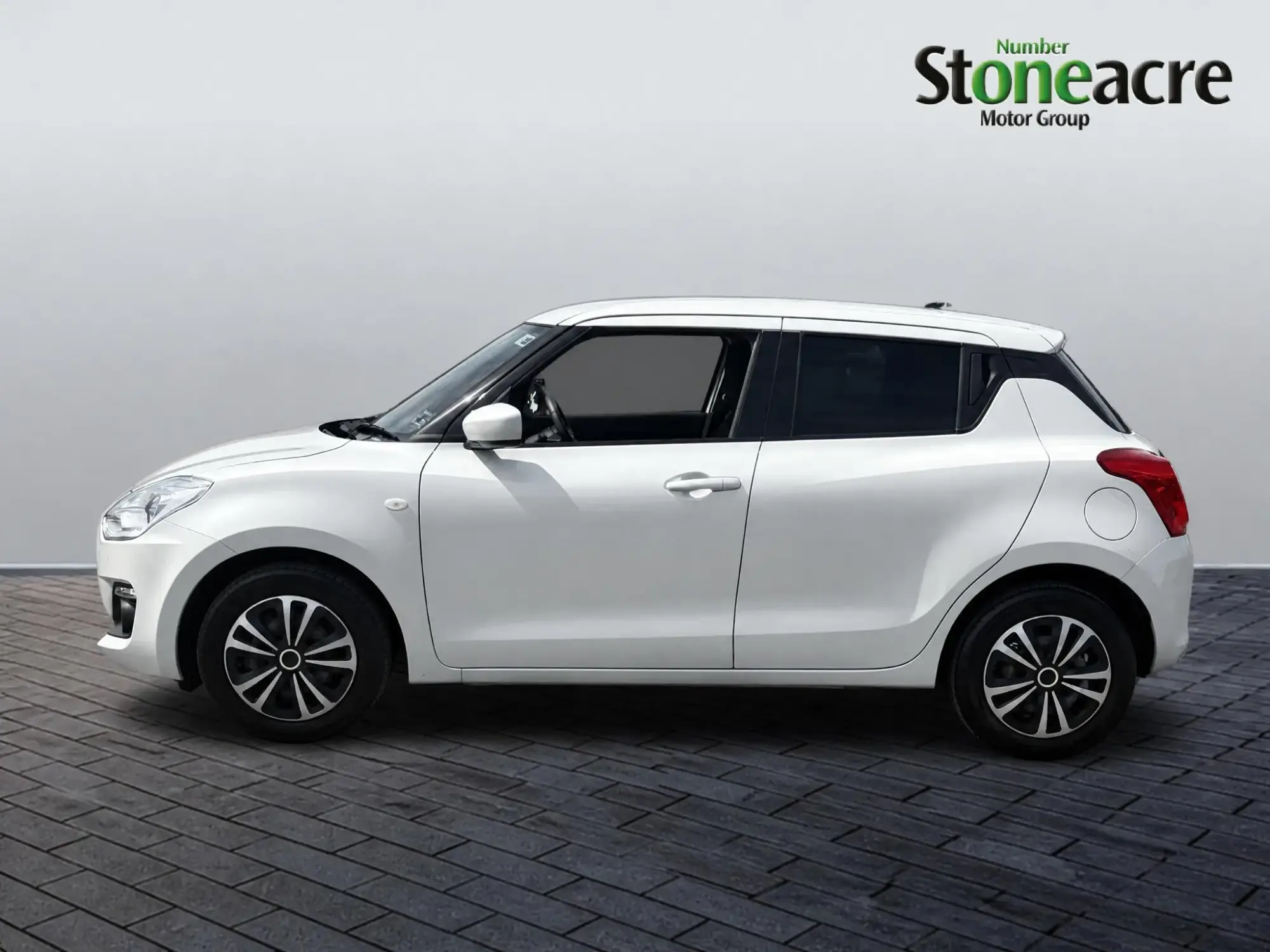 Suzuki Swift Image 6