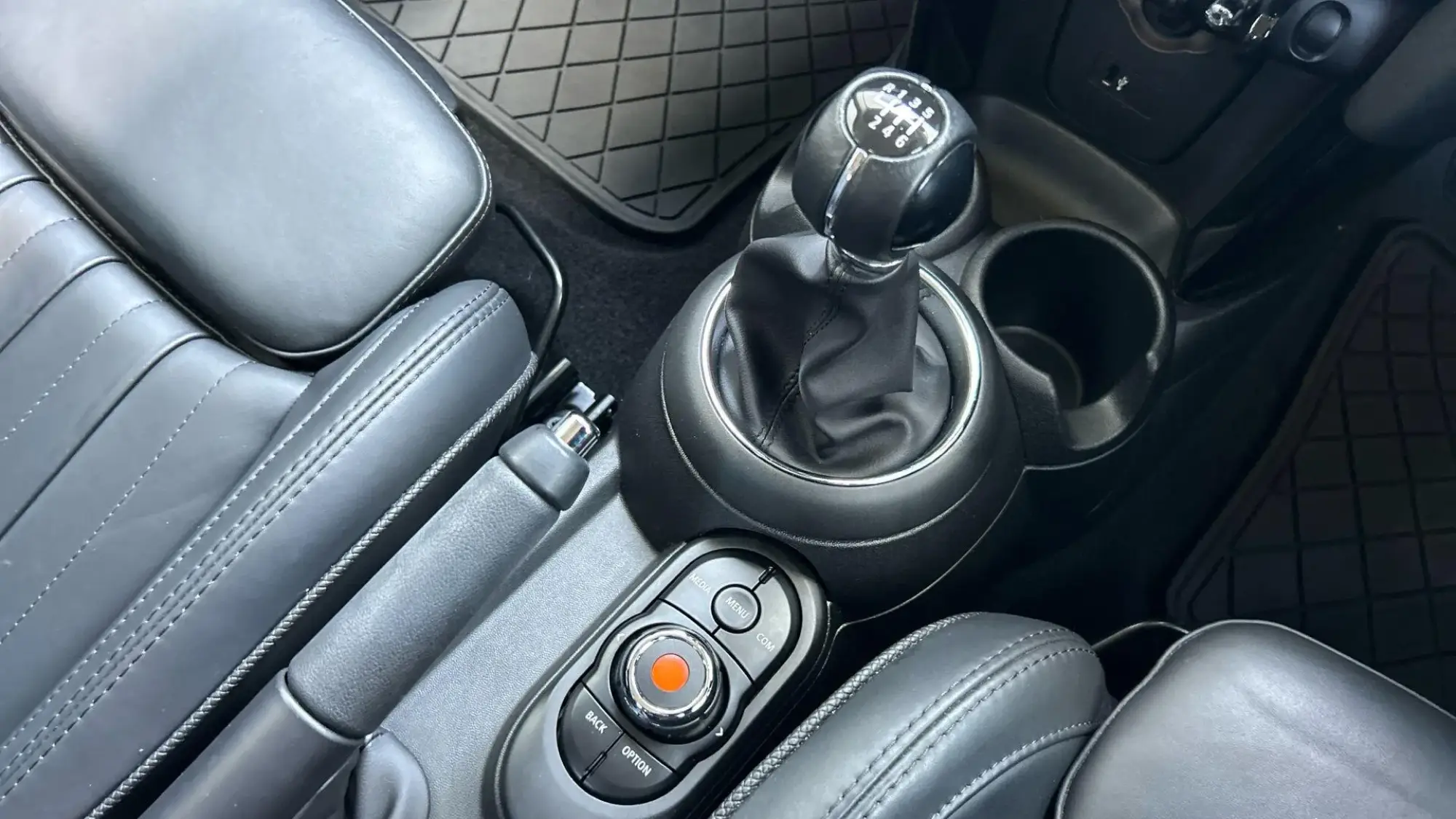 MINI Hatch Image 33 MINI Hatch Image 33