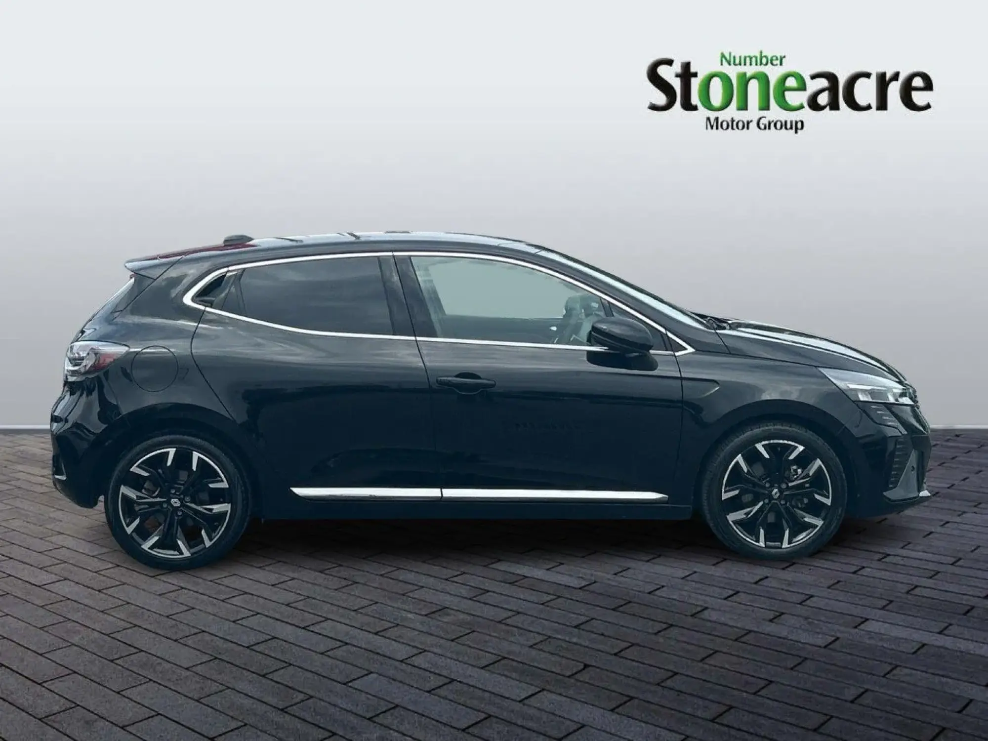 Renault Clio E-Tech 1.6 E-TECH techno Auto Euro 6 (s/s) 5dr ND73KNA Image 2