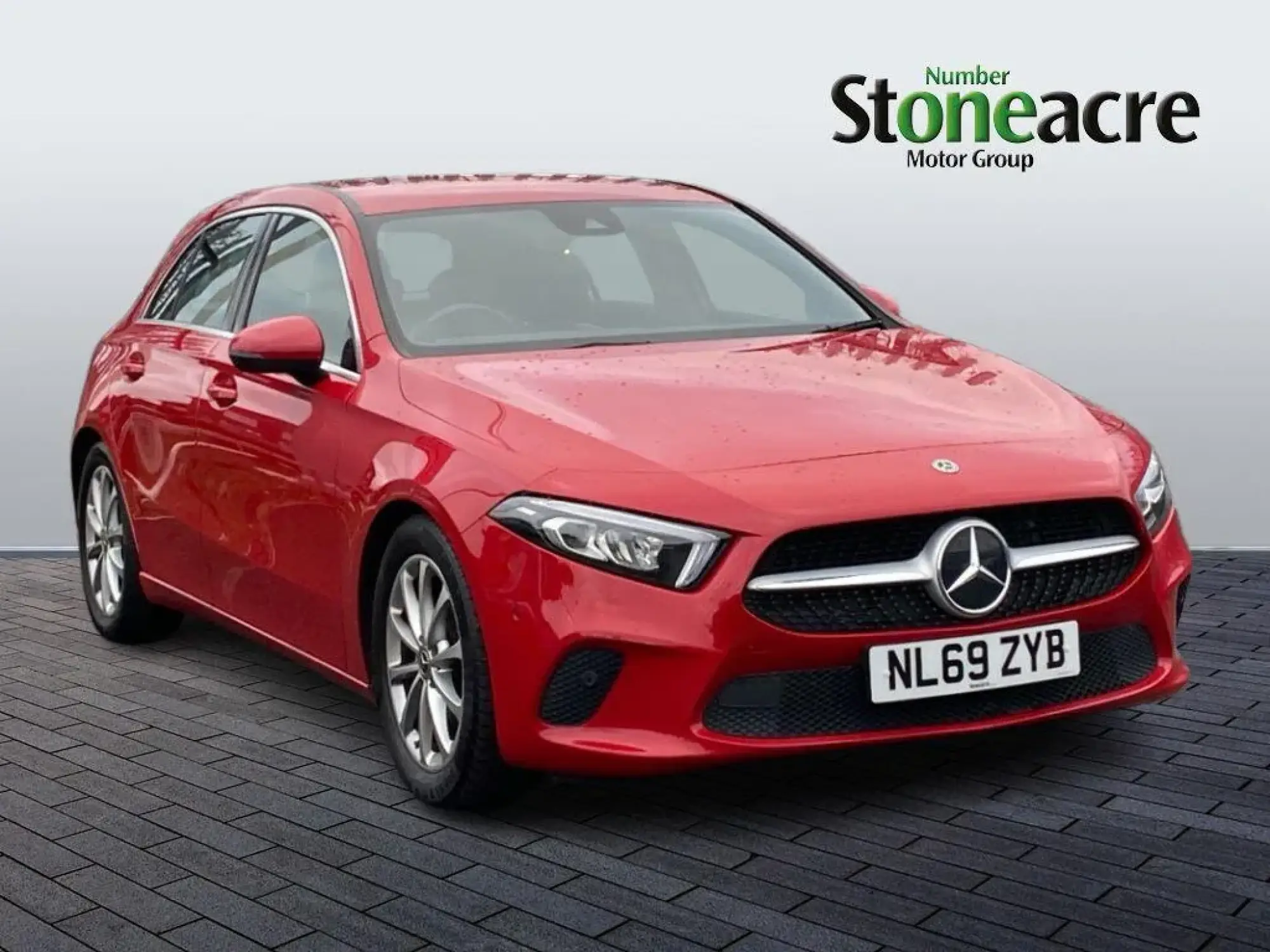 Mercedes-Benz A-Class 1.3 A180 Sport (Executive) Euro 6 (s/s) 5dr NL69ZYB Image 1