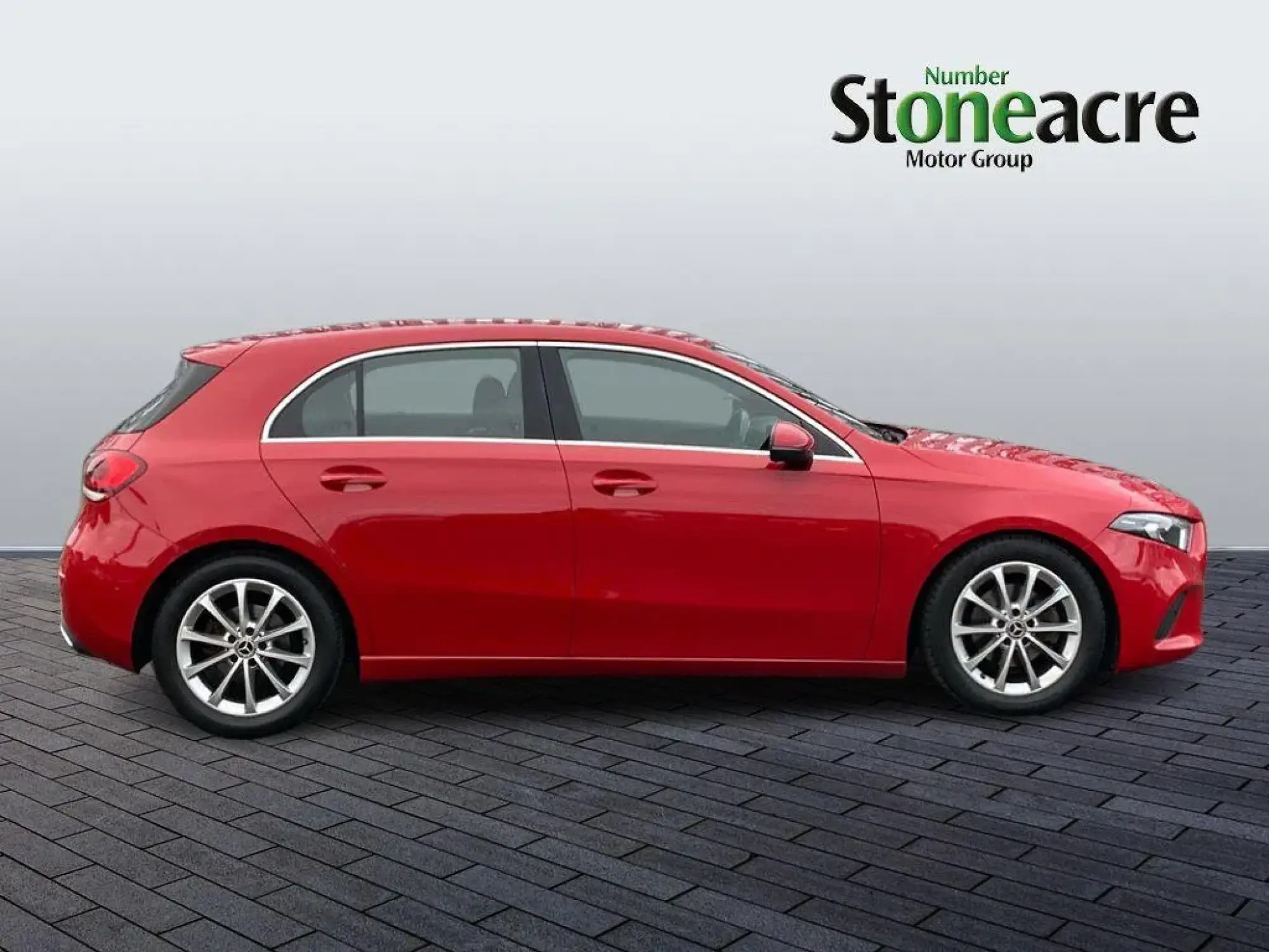 Mercedes-Benz A-Class 1.3 A180 Sport (Executive) Euro 6 (s/s) 5dr NL69ZYB Image 2