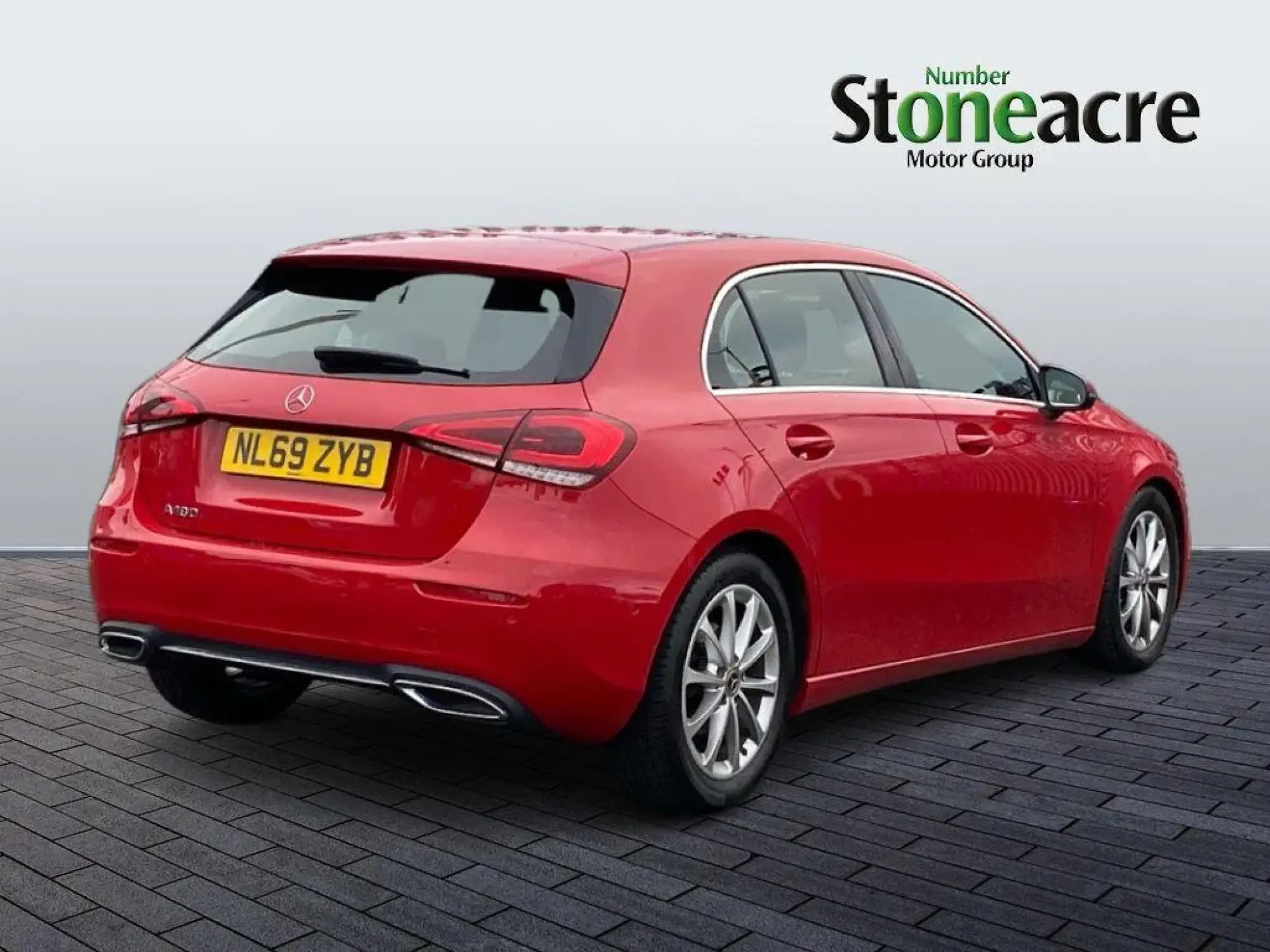 Mercedes-Benz A-Class 1.3 A180 Sport (Executive) Euro 6 (s/s) 5dr NL69ZYB Image 3