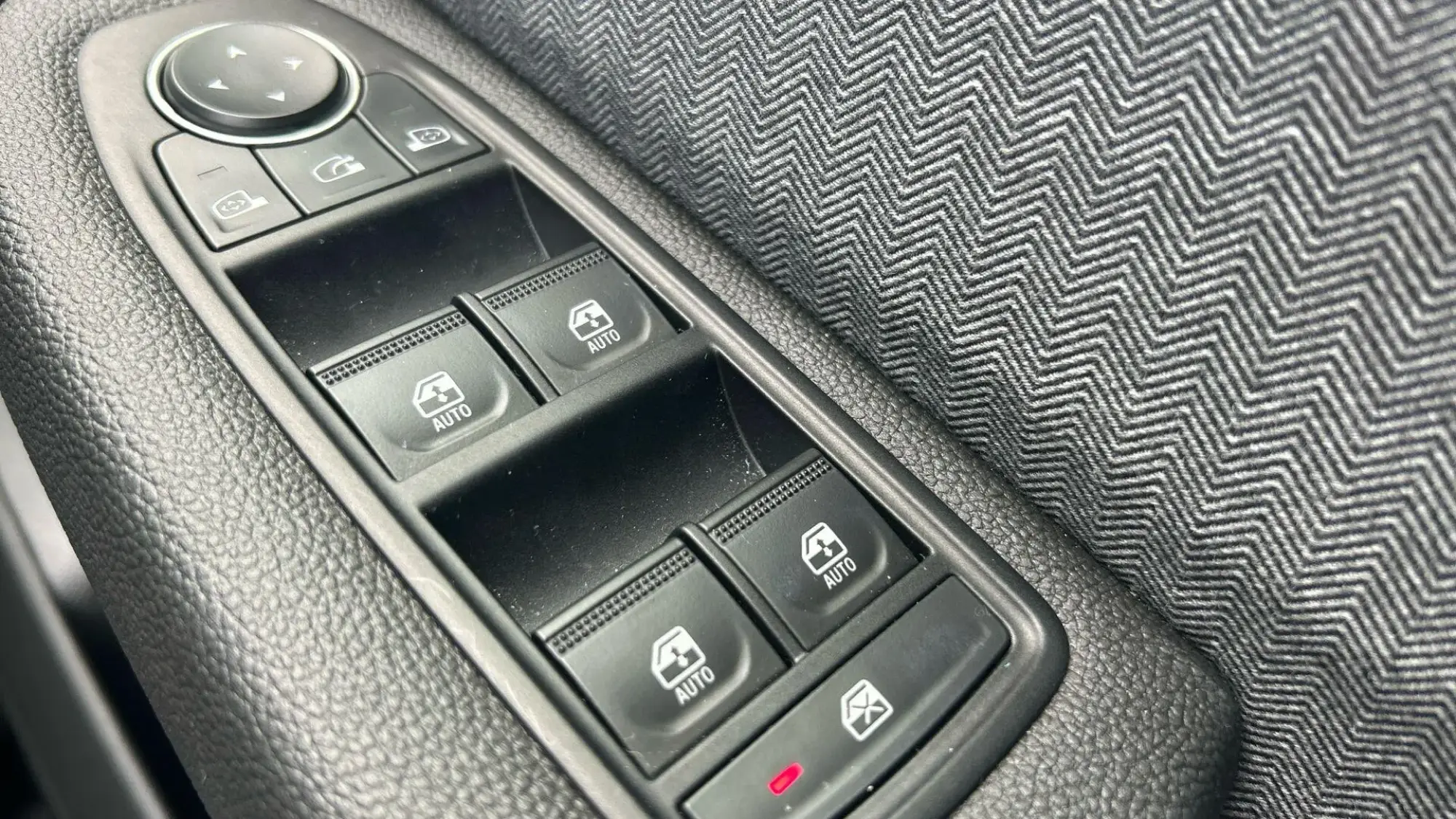 Renault Clio E-Tech Image 39 Renault Clio E-Tech Image 39