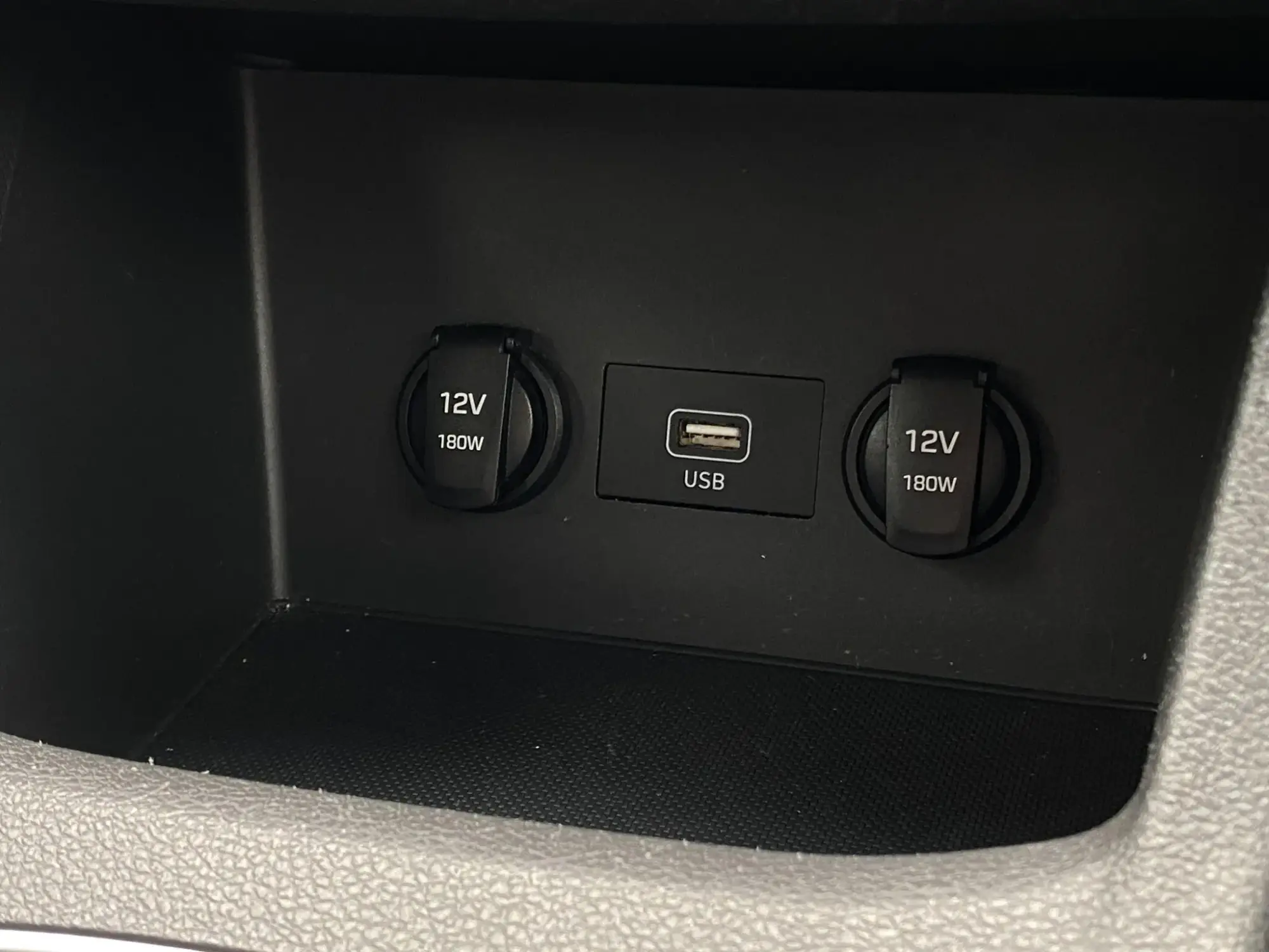 Hyundai i30 Image 24