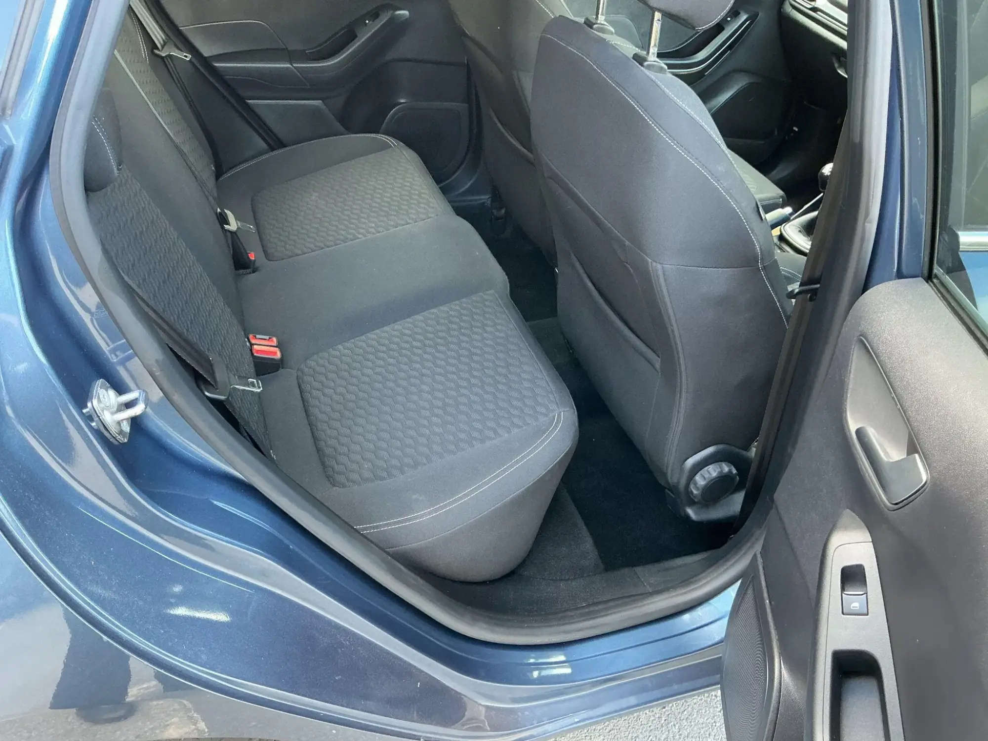 Ford Fiesta Image 12