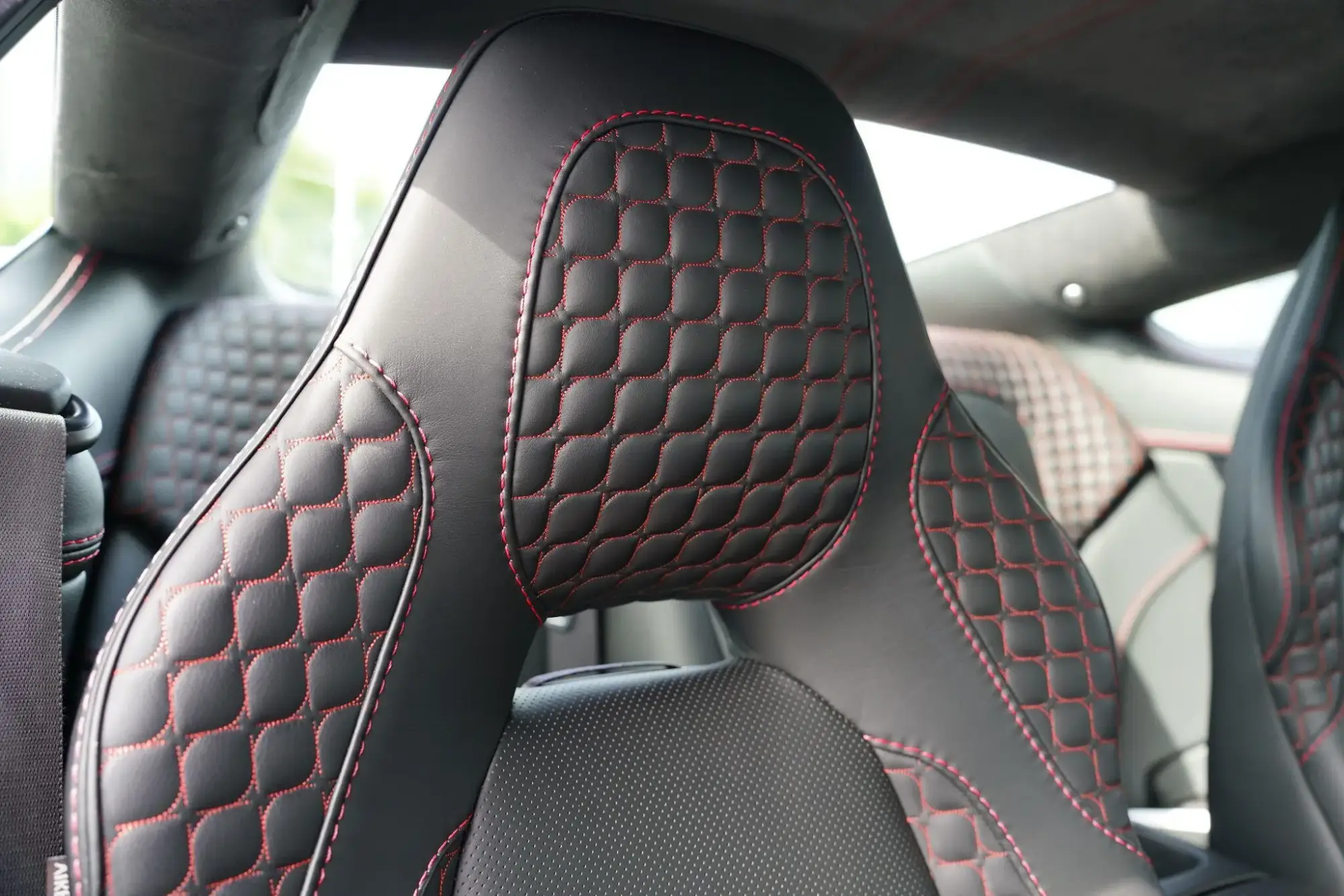 Aston Martin Vanquish Image 10 Aston Martin Vanquish Image 10
