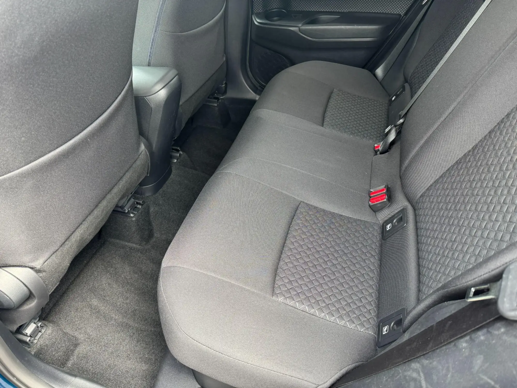 Toyota C-HR Self-Charging Hybrid Image 13 Toyota C-HR Self-Charging Hybrid Image 13