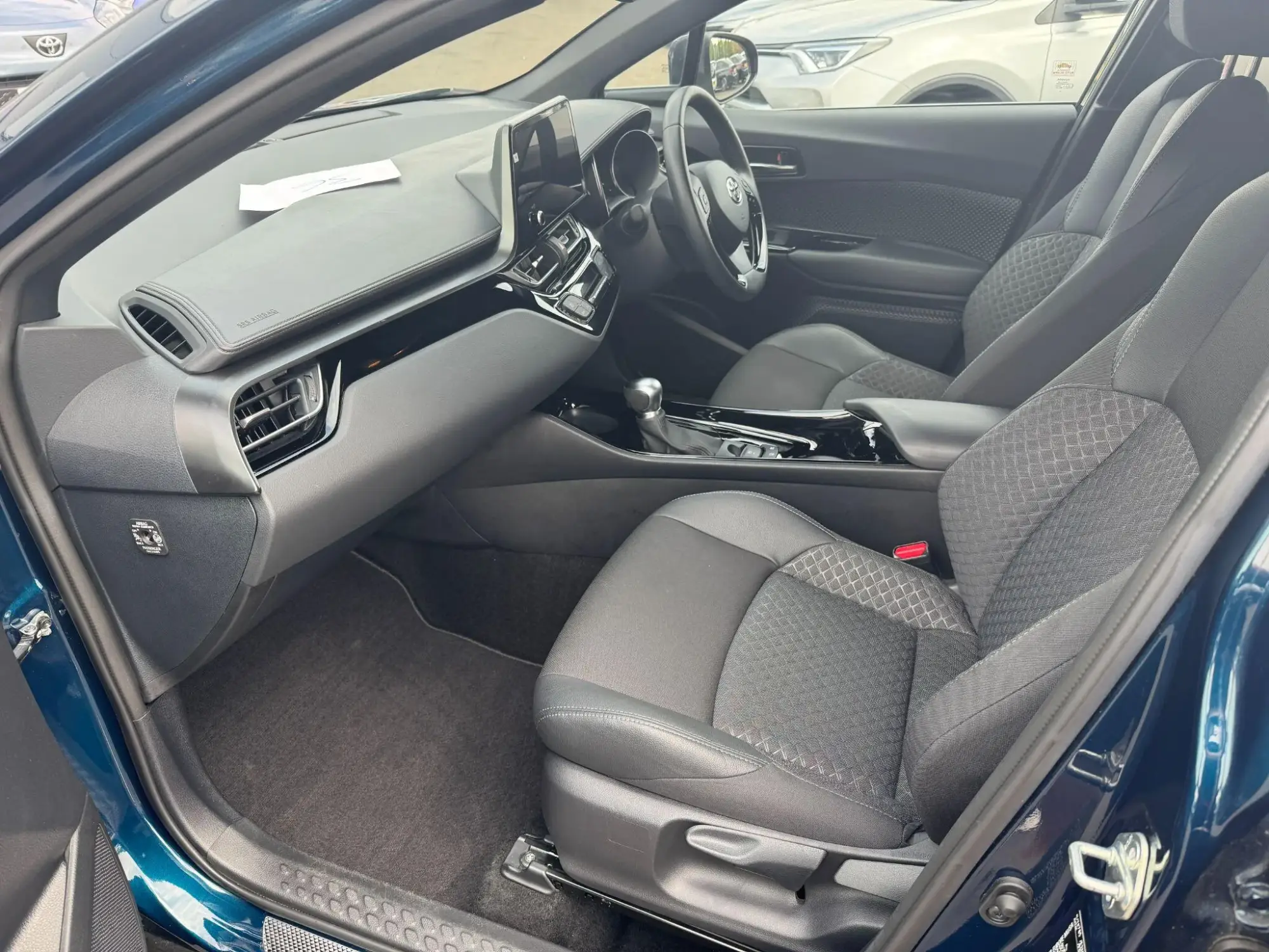 Toyota C-HR Self-Charging Hybrid Image 14 Toyota C-HR Self-Charging Hybrid Image 14