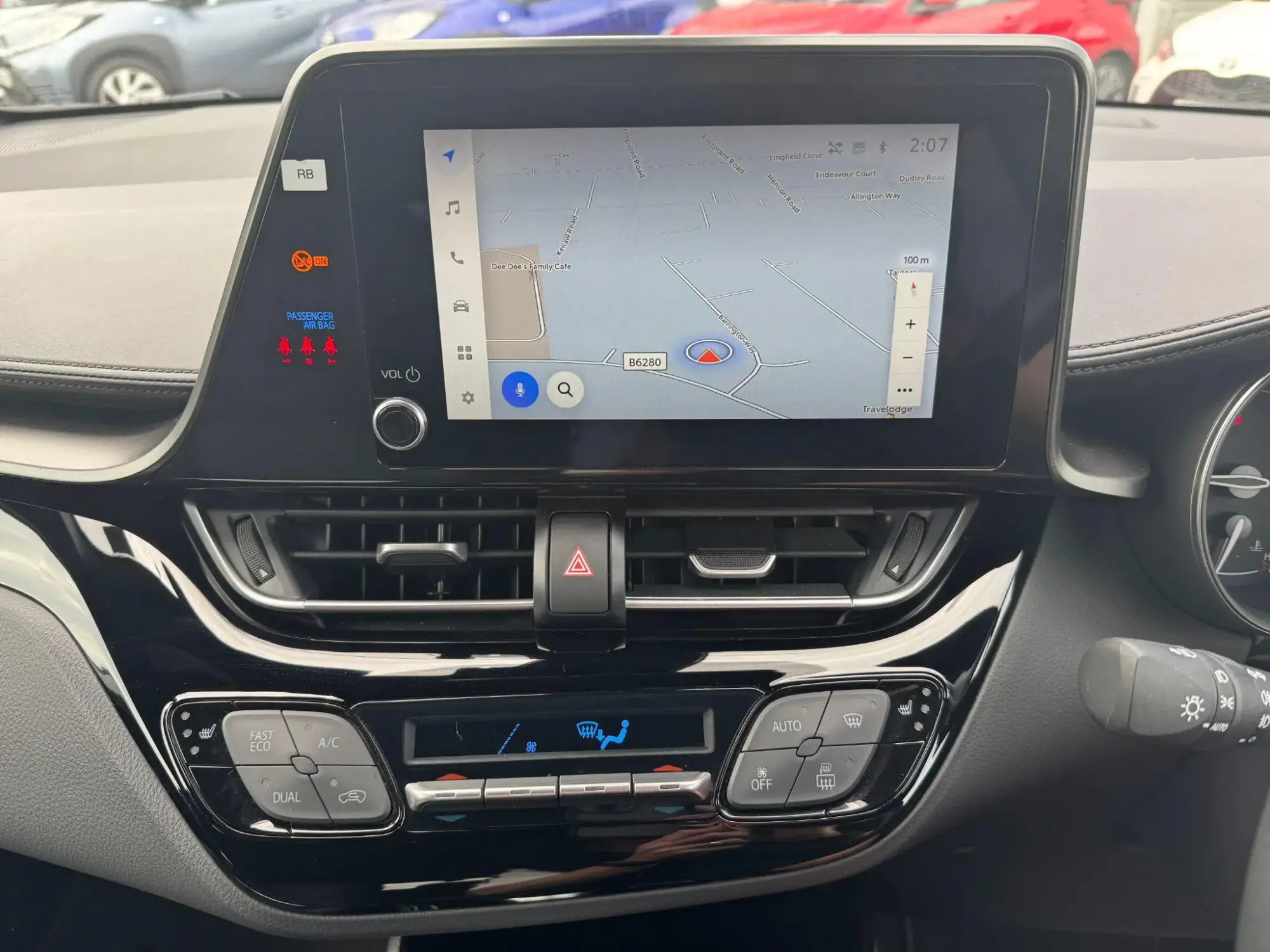 Toyota C-HR Self-Charging Hybrid Image 18 Toyota C-HR Self-Charging Hybrid Image 18