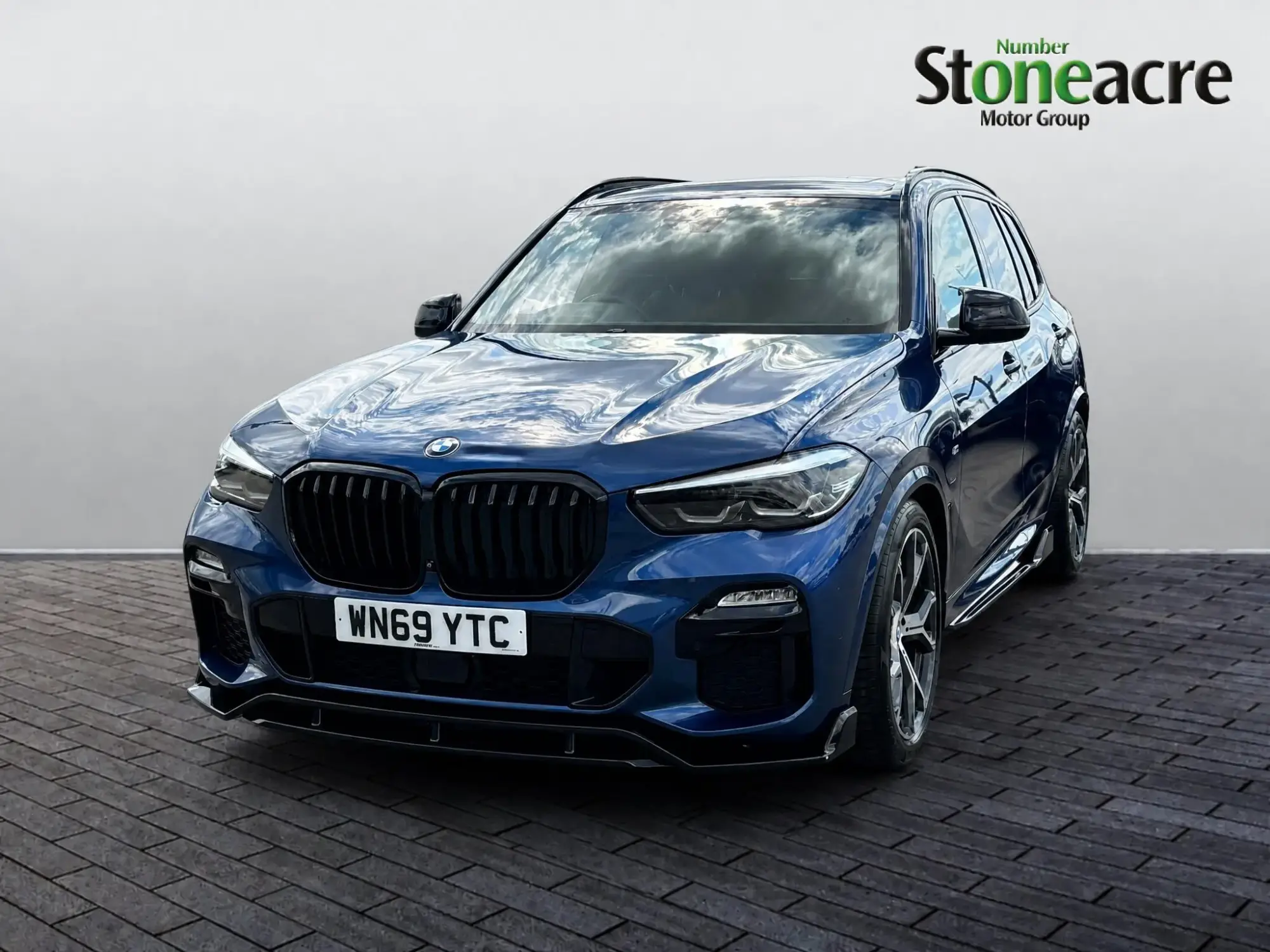 BMW X5 Image 3 BMW X5 Image 3