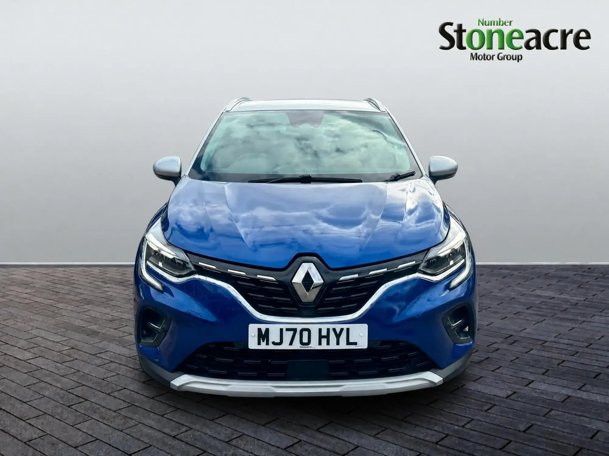 Renault Captur Image 2