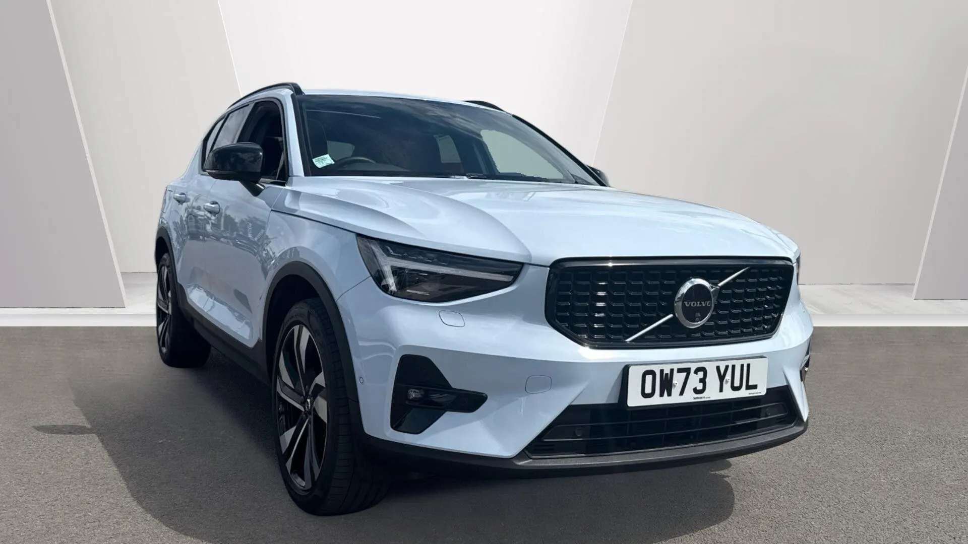 Volvo XC40 dealer public-web source image