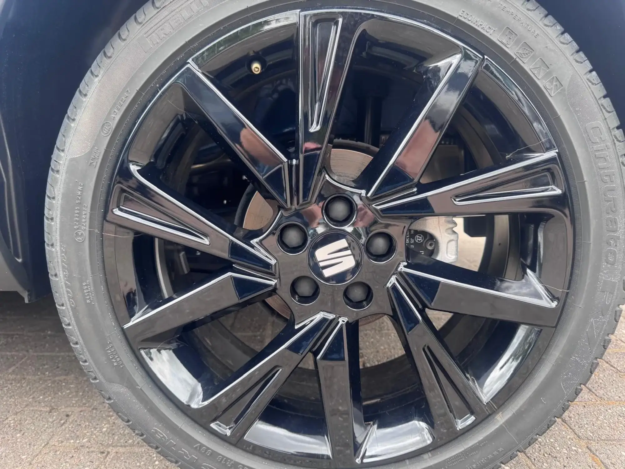 SEAT Arona Image 10