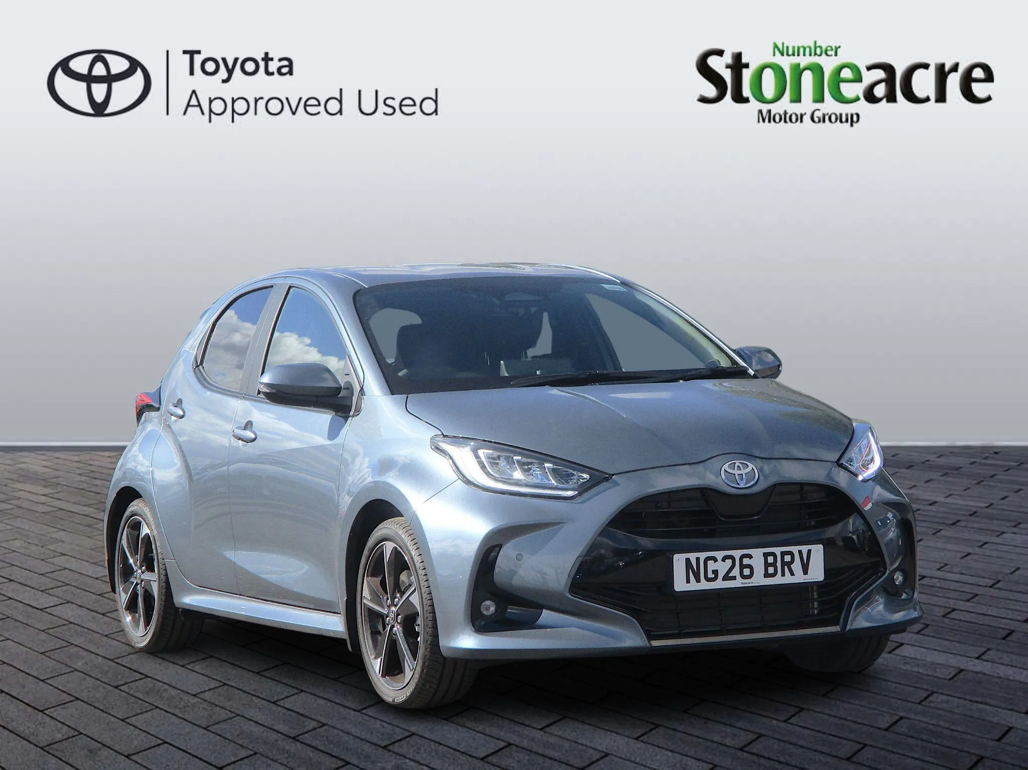 Toyota Yaris listing photo