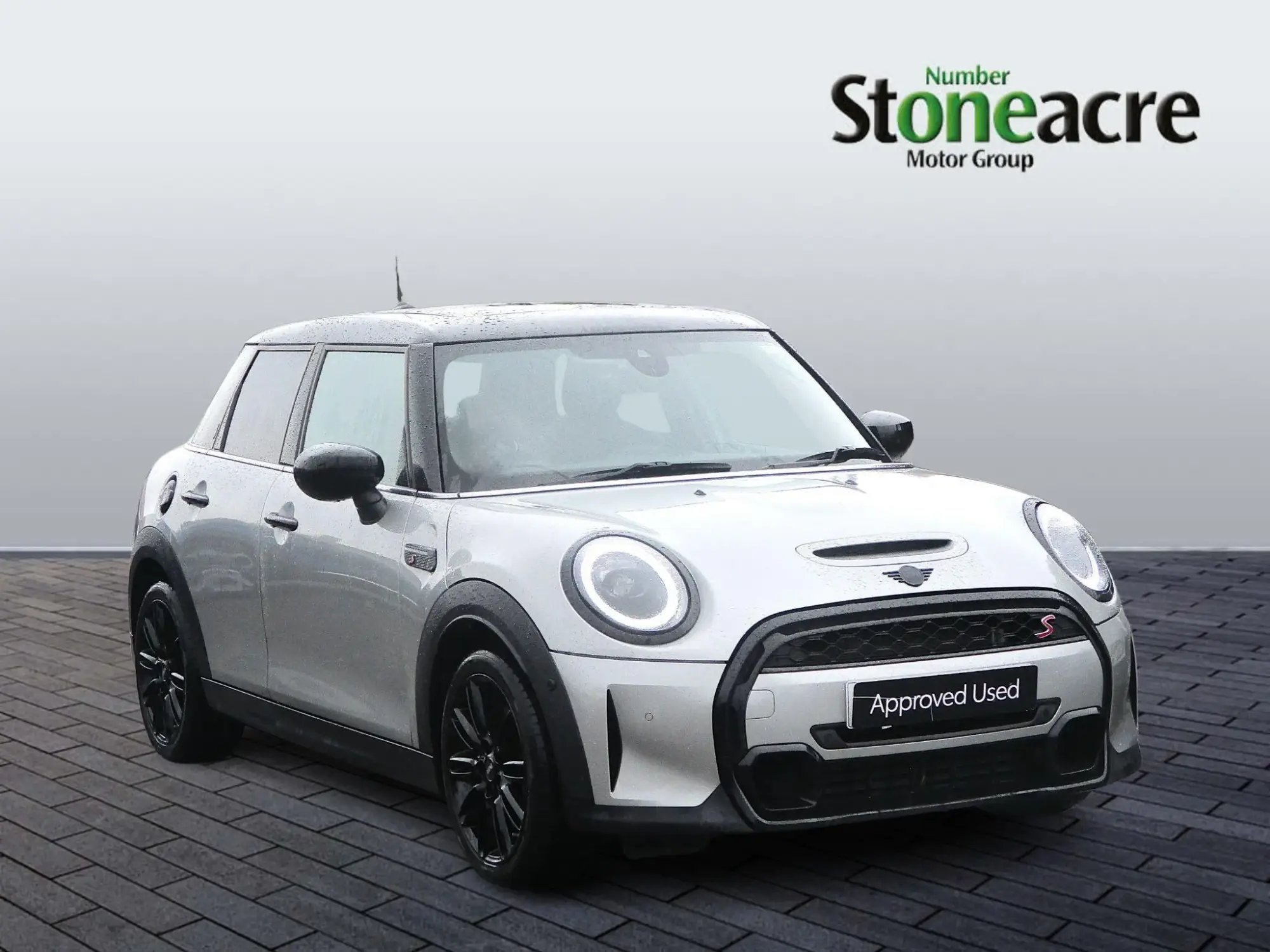 MINI Hatch Image 1 MINI Hatch Image 1