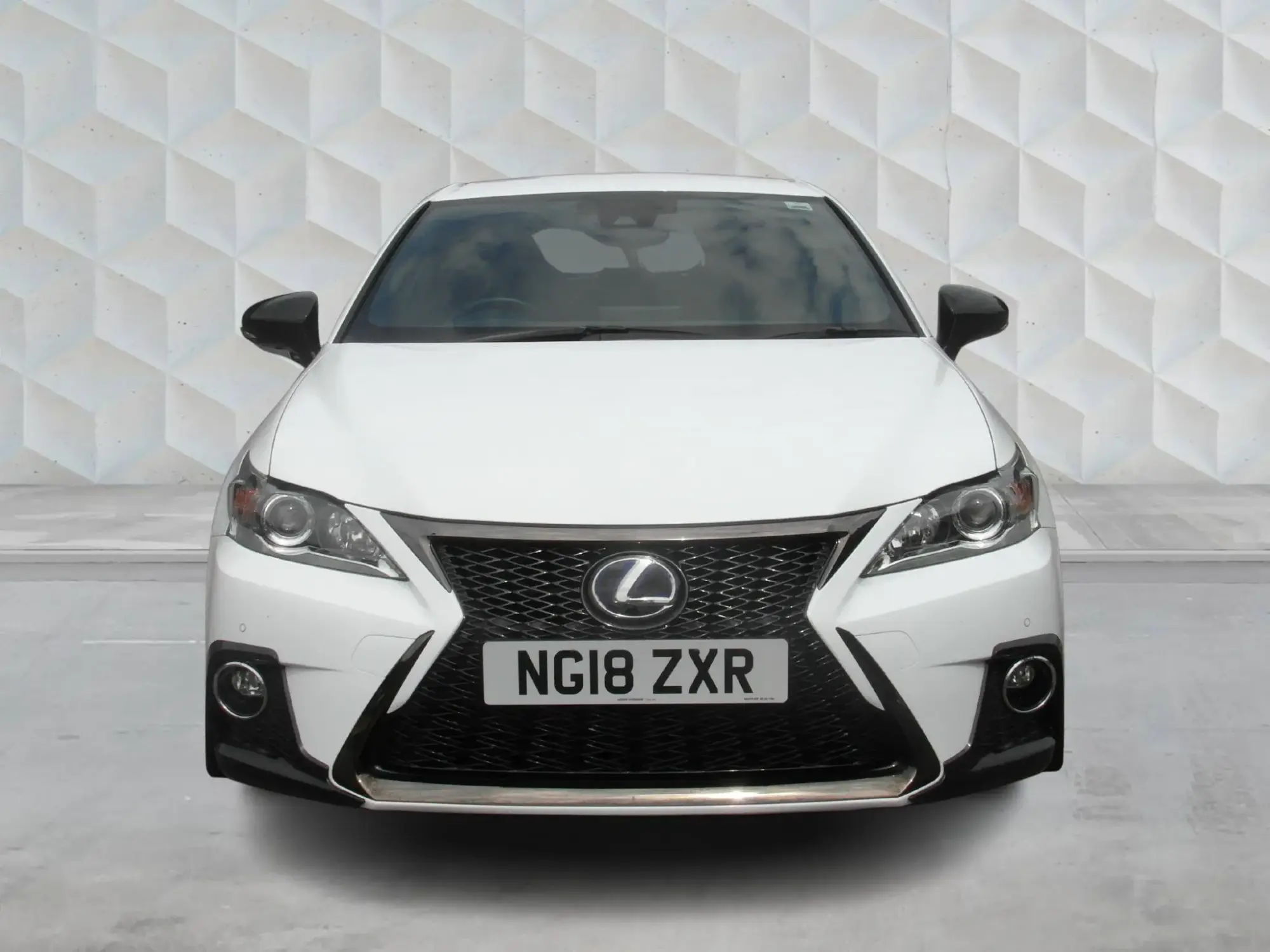 Lexus CT Image 2