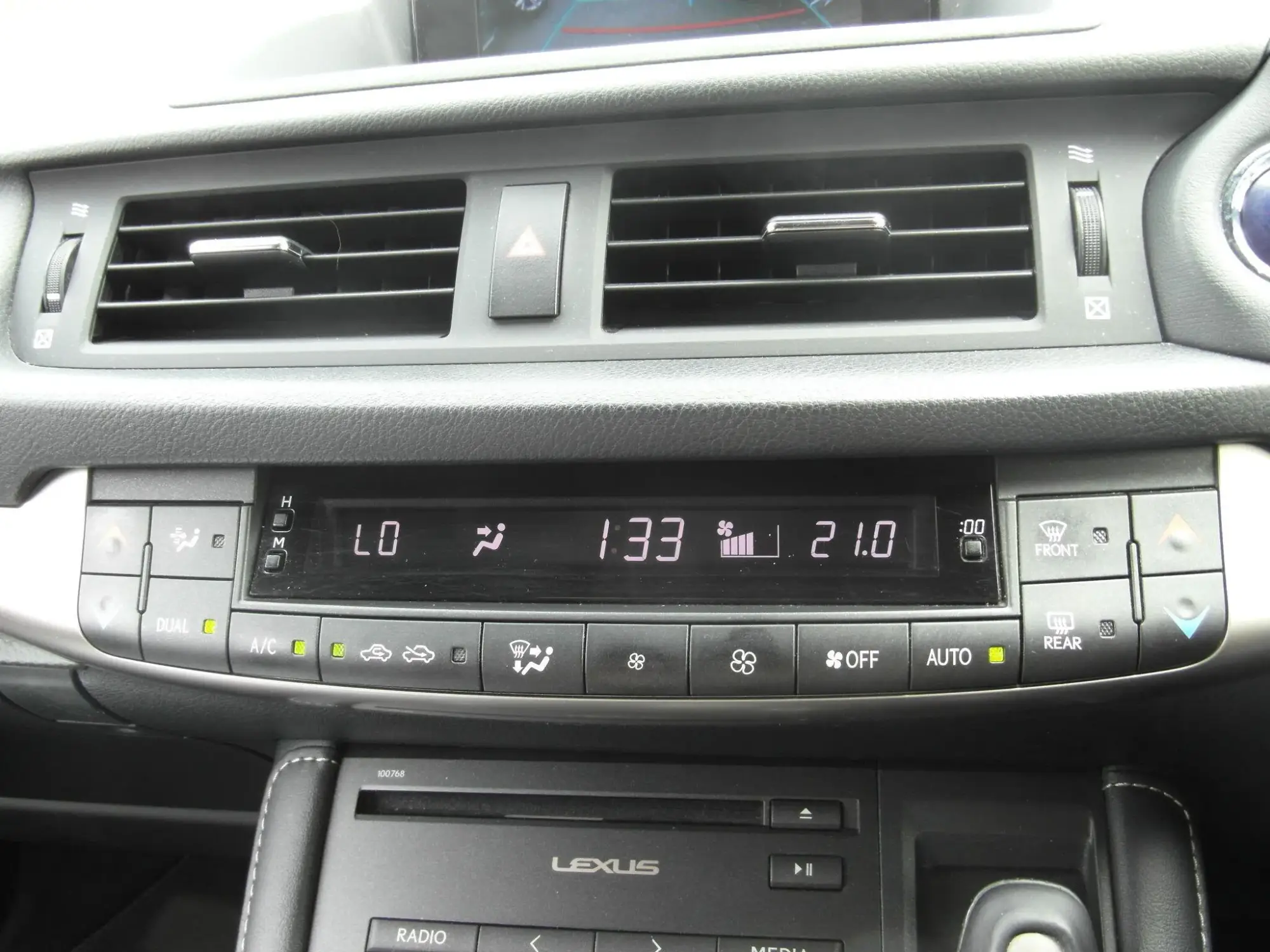 Lexus CT Image 25