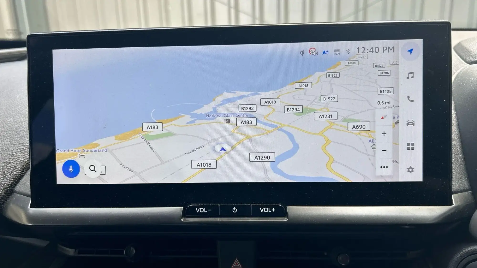 Toyota C-HR Plug-in Hybrid Image 10