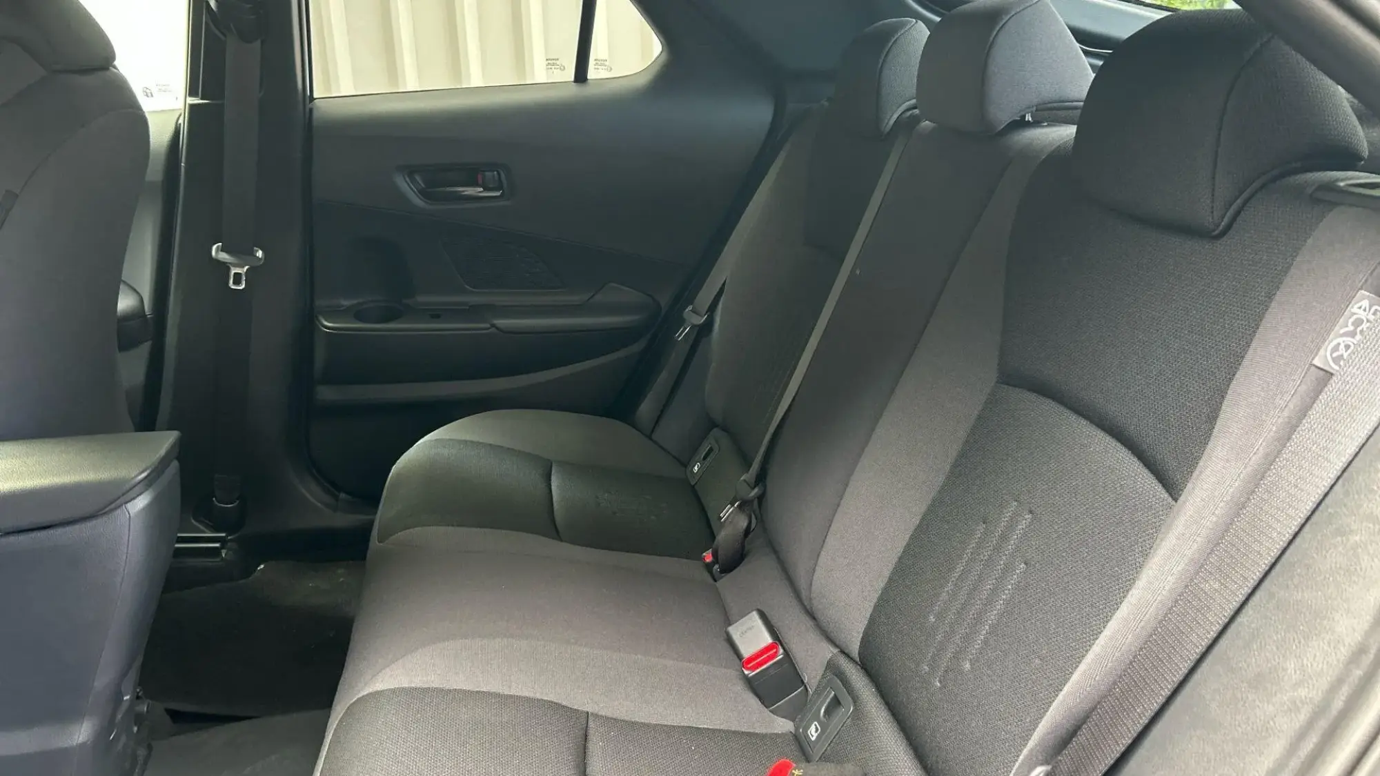 Toyota C-HR Plug-in Hybrid Image 16