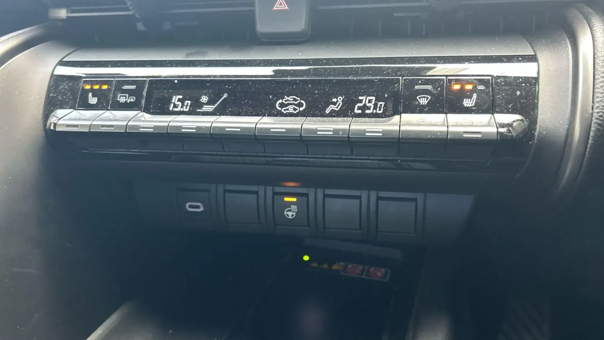 Toyota C-HR Plug-in Hybrid Image 31