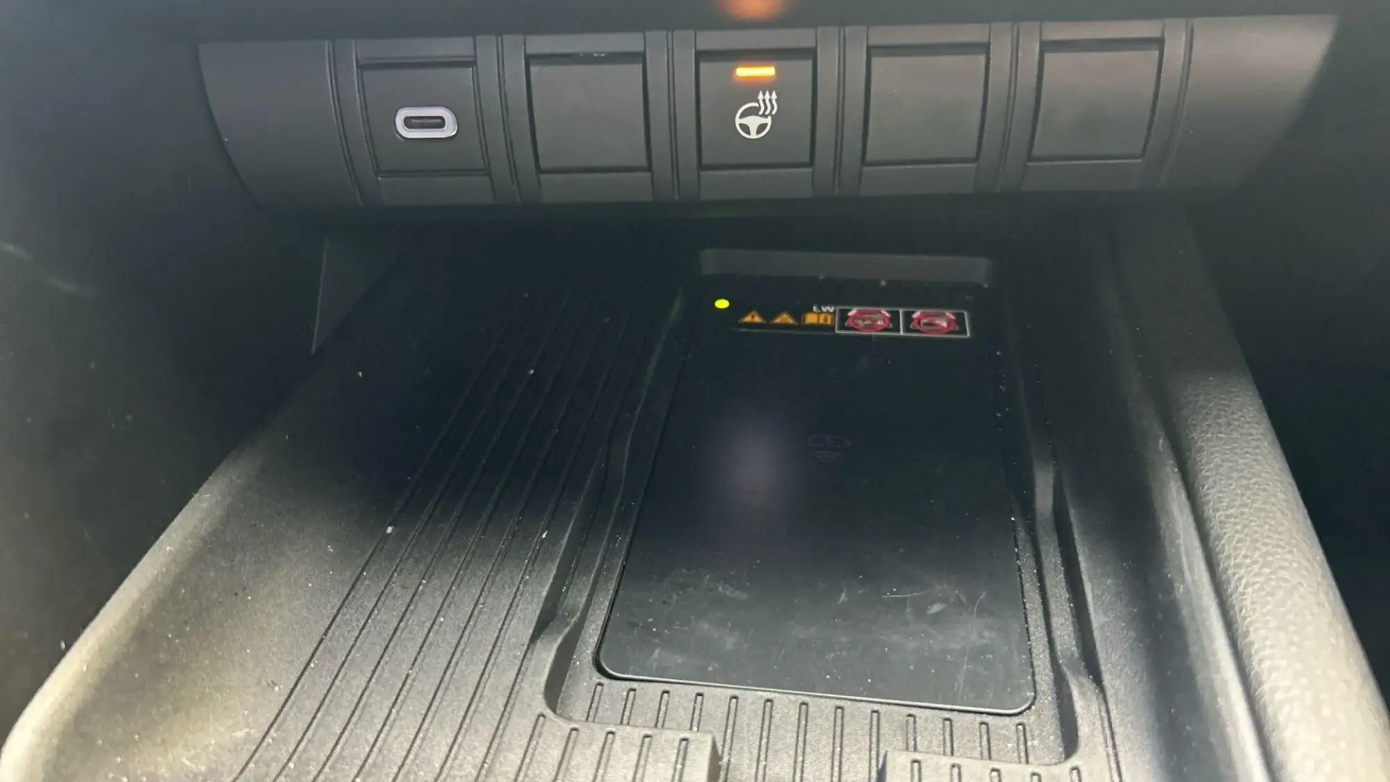 Toyota C-HR Plug-in Hybrid Image 32