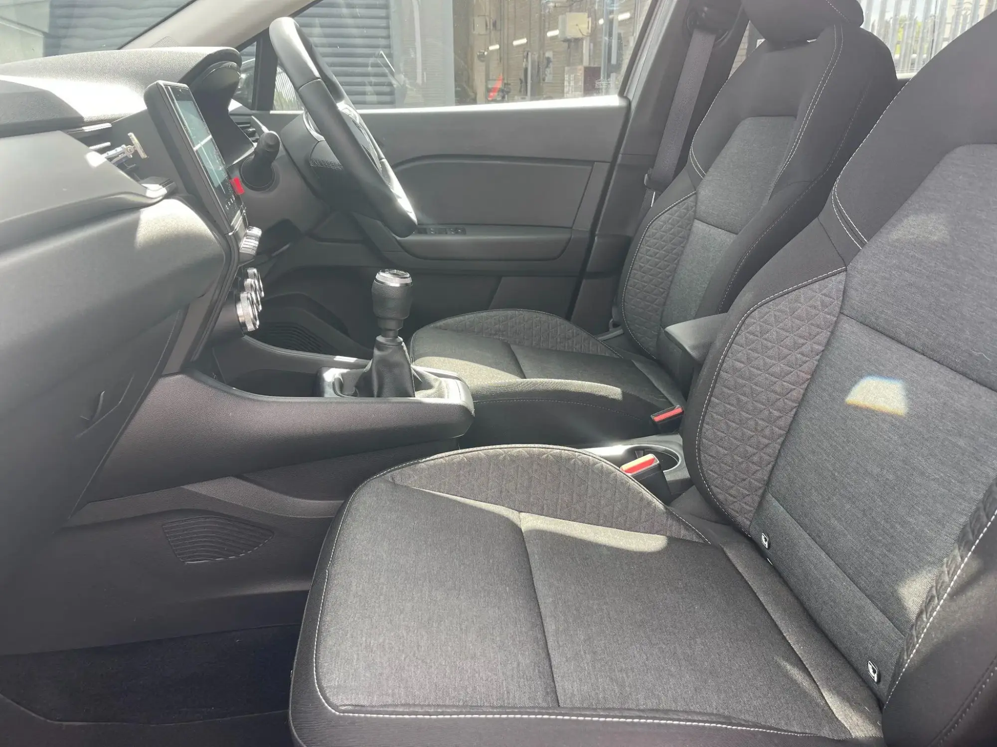 Renault Captur Image 23 Renault Captur Image 23