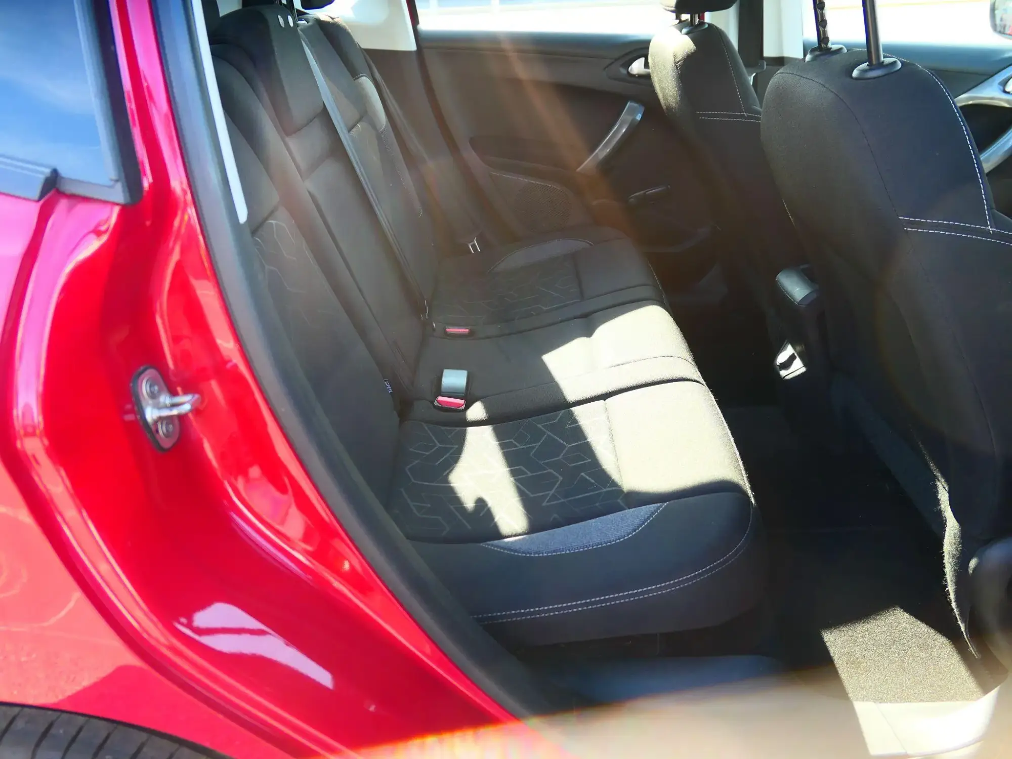 Peugeot 2008 Image 13