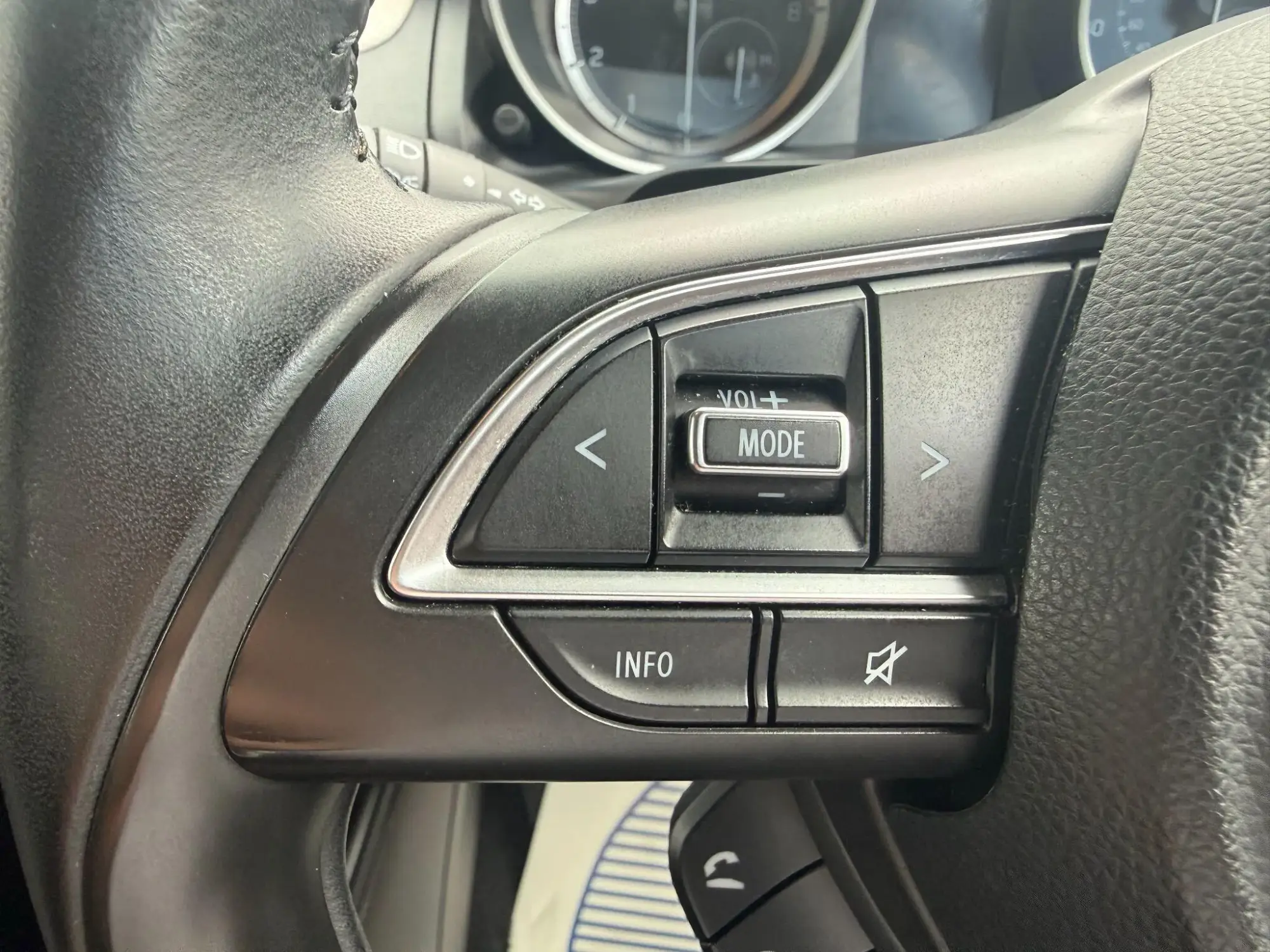 Suzuki Swift Image 12 Suzuki Swift Image 12