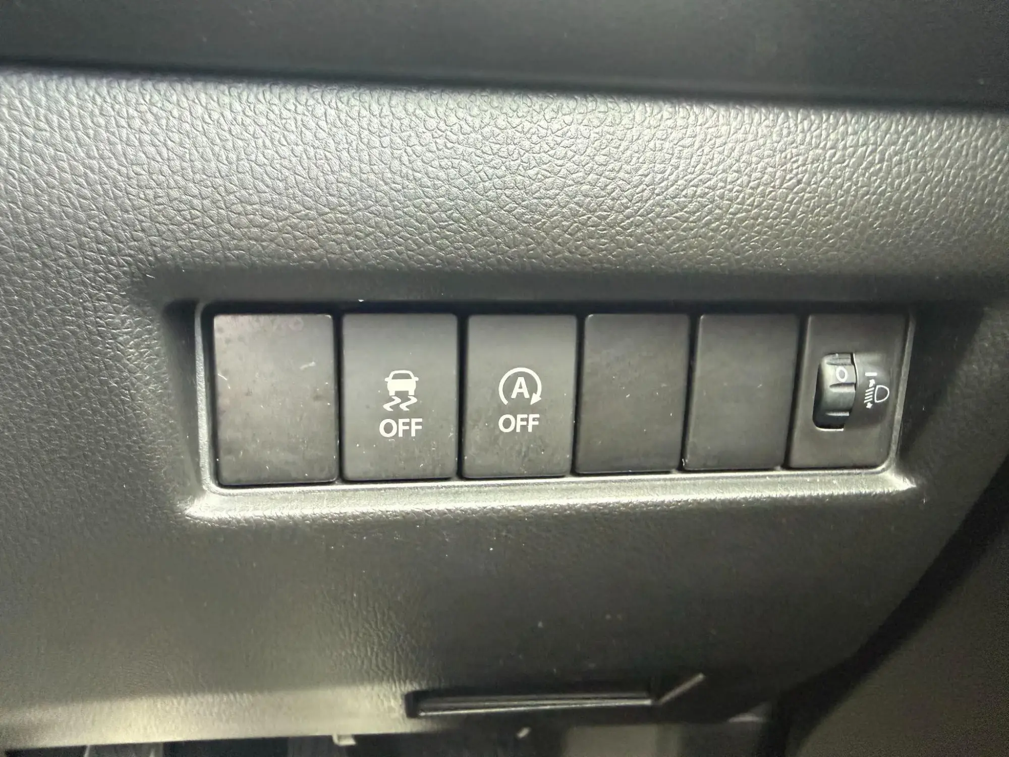 Suzuki Swift Image 16 Suzuki Swift Image 16