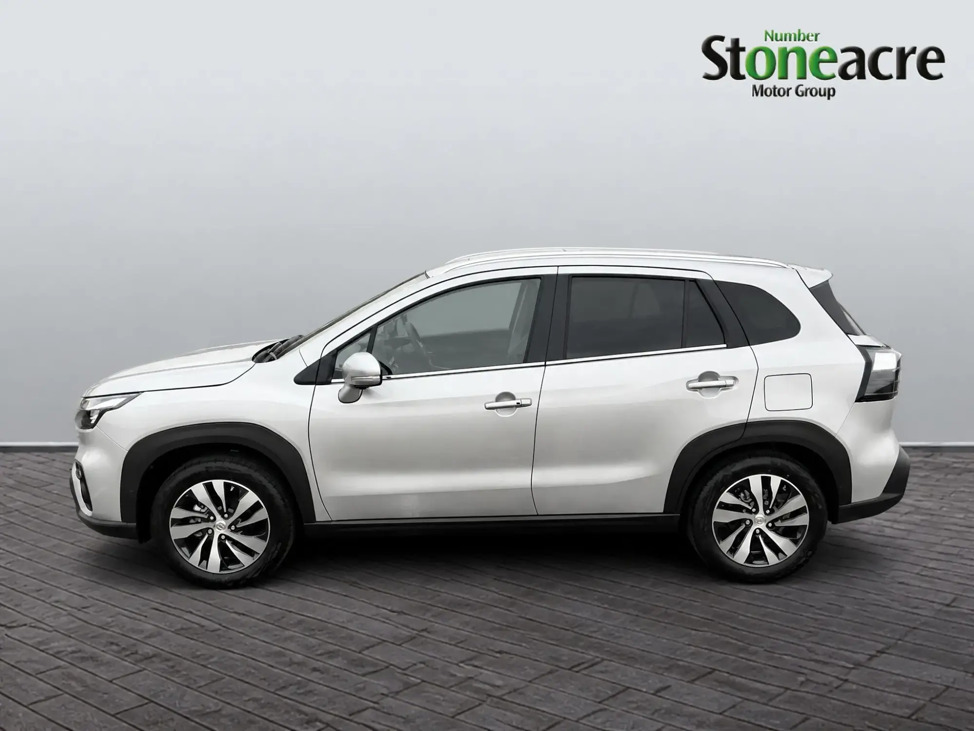 Suzuki S-Cross Image 8