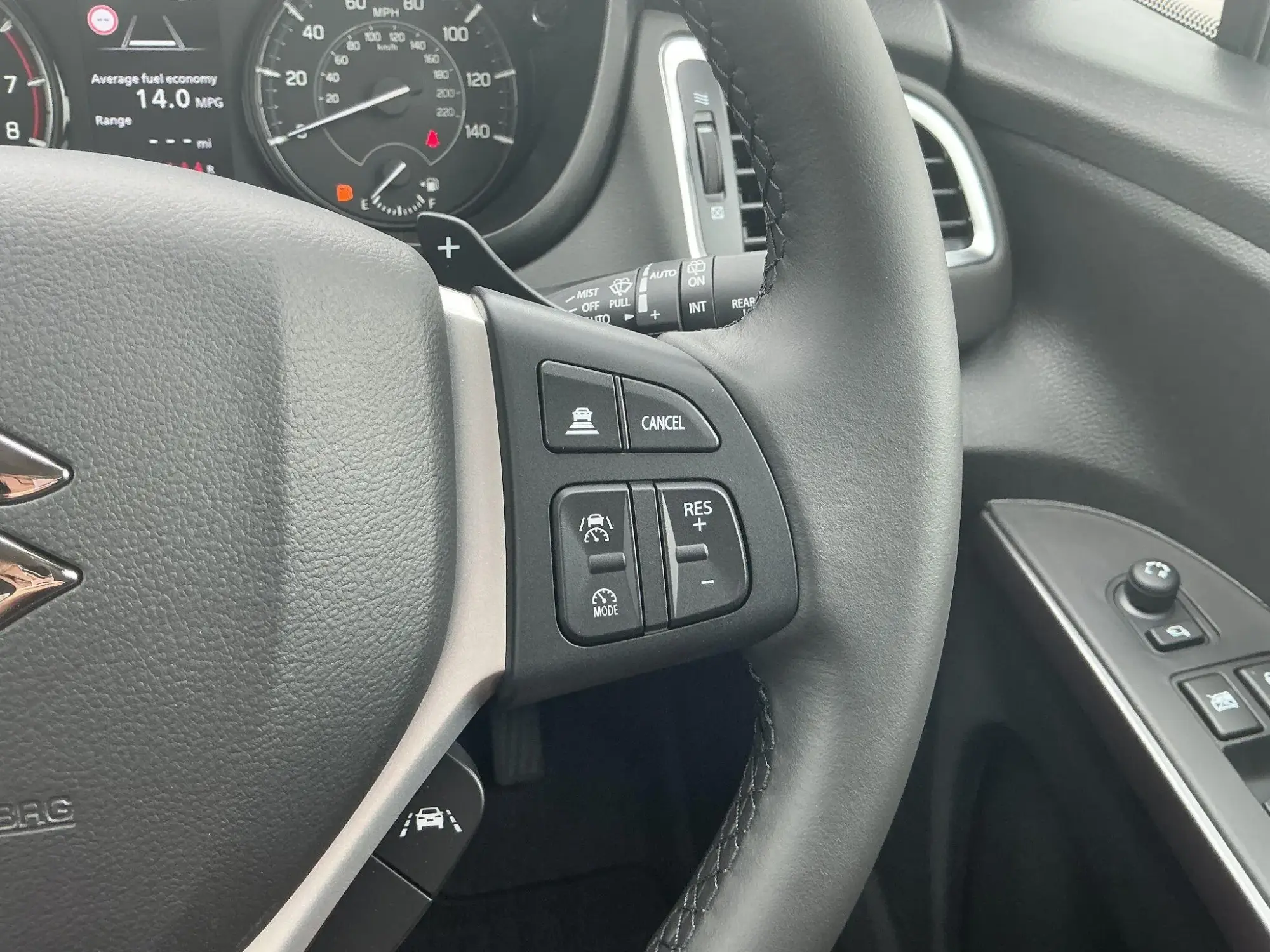 Suzuki S-Cross Image 21
