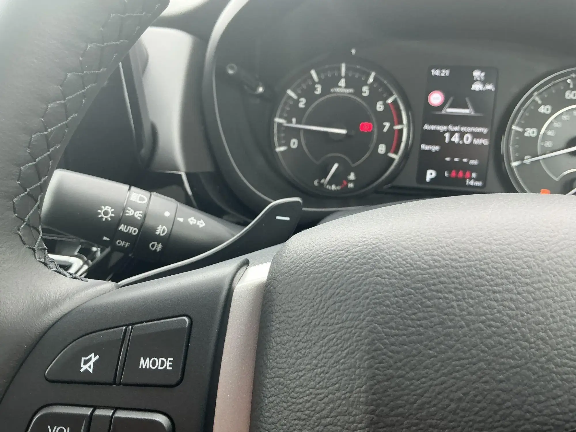 Suzuki S-Cross Image 25