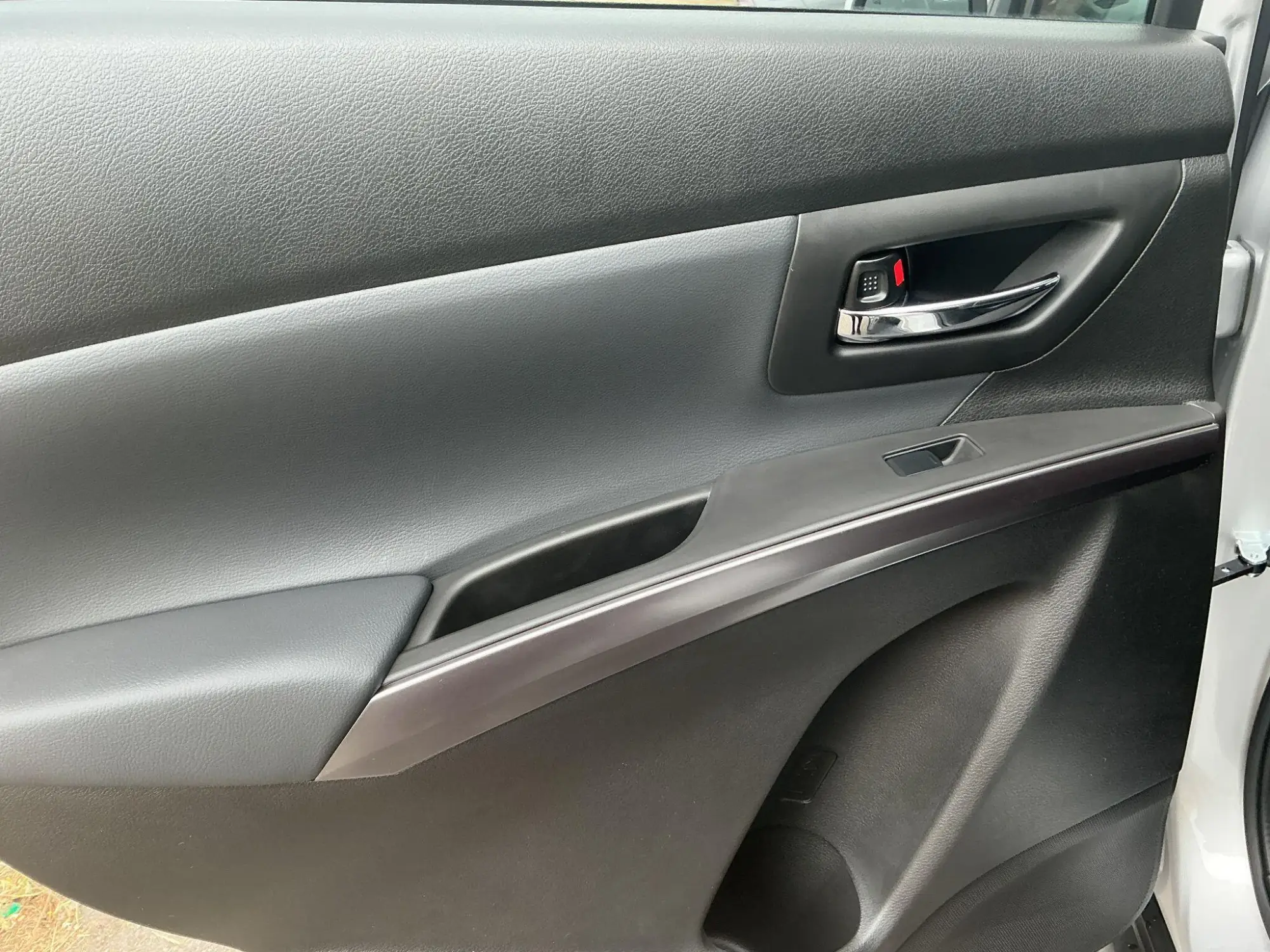 Suzuki S-Cross Image 29