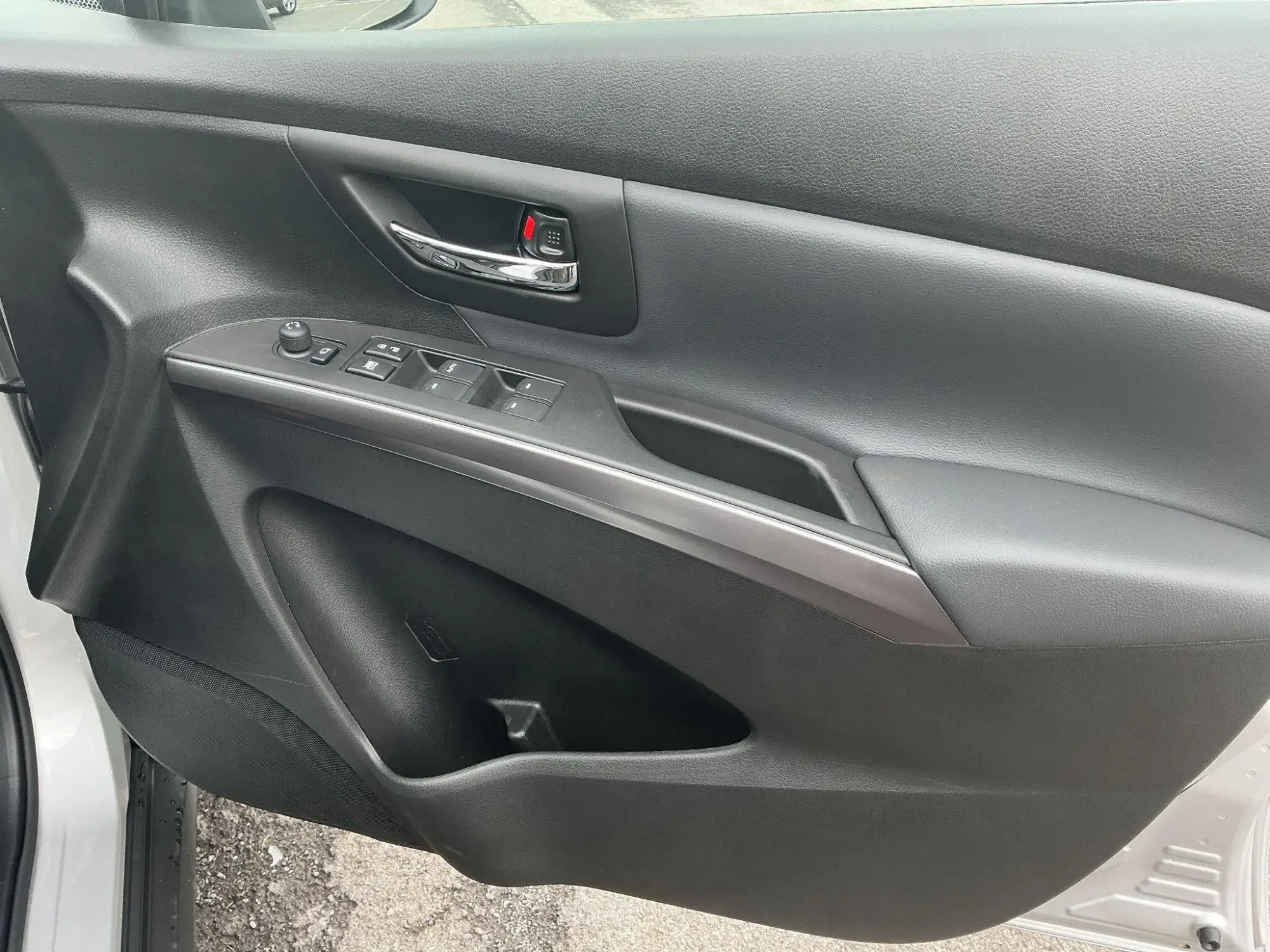 Suzuki S-Cross Image 33