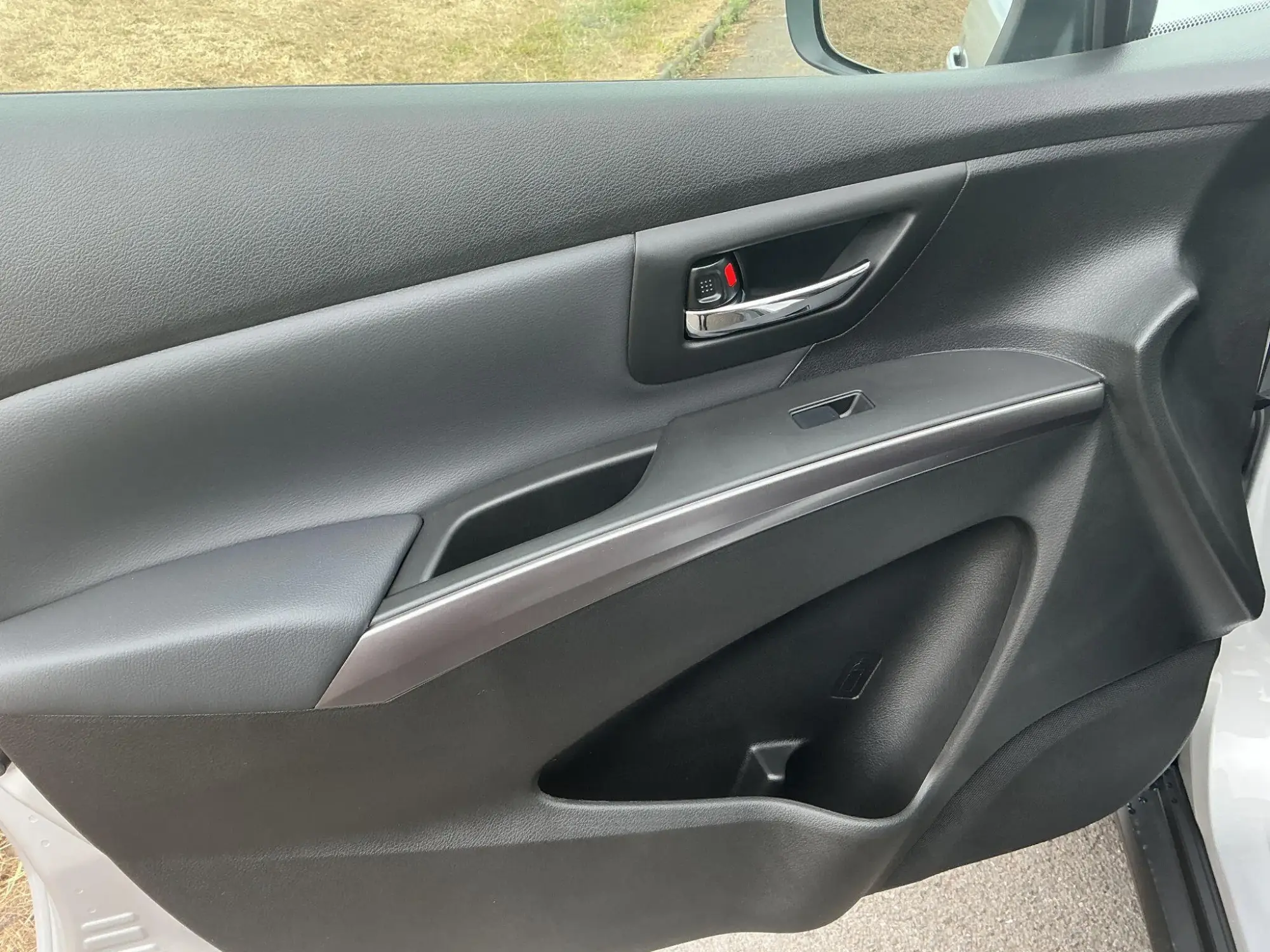 Suzuki S-Cross Image 36