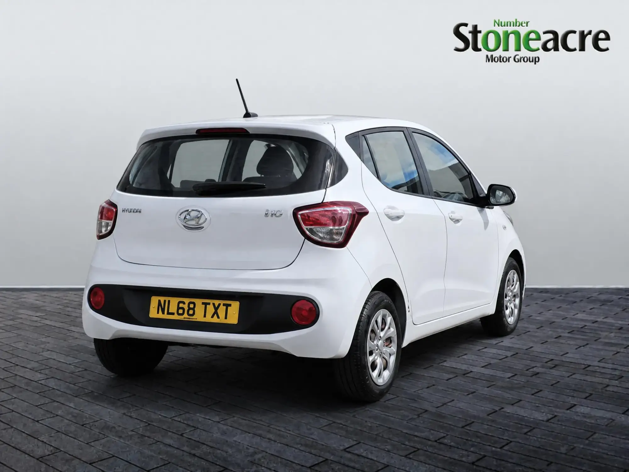 Hyundai i10 Image 3 Hyundai i10 Image 3