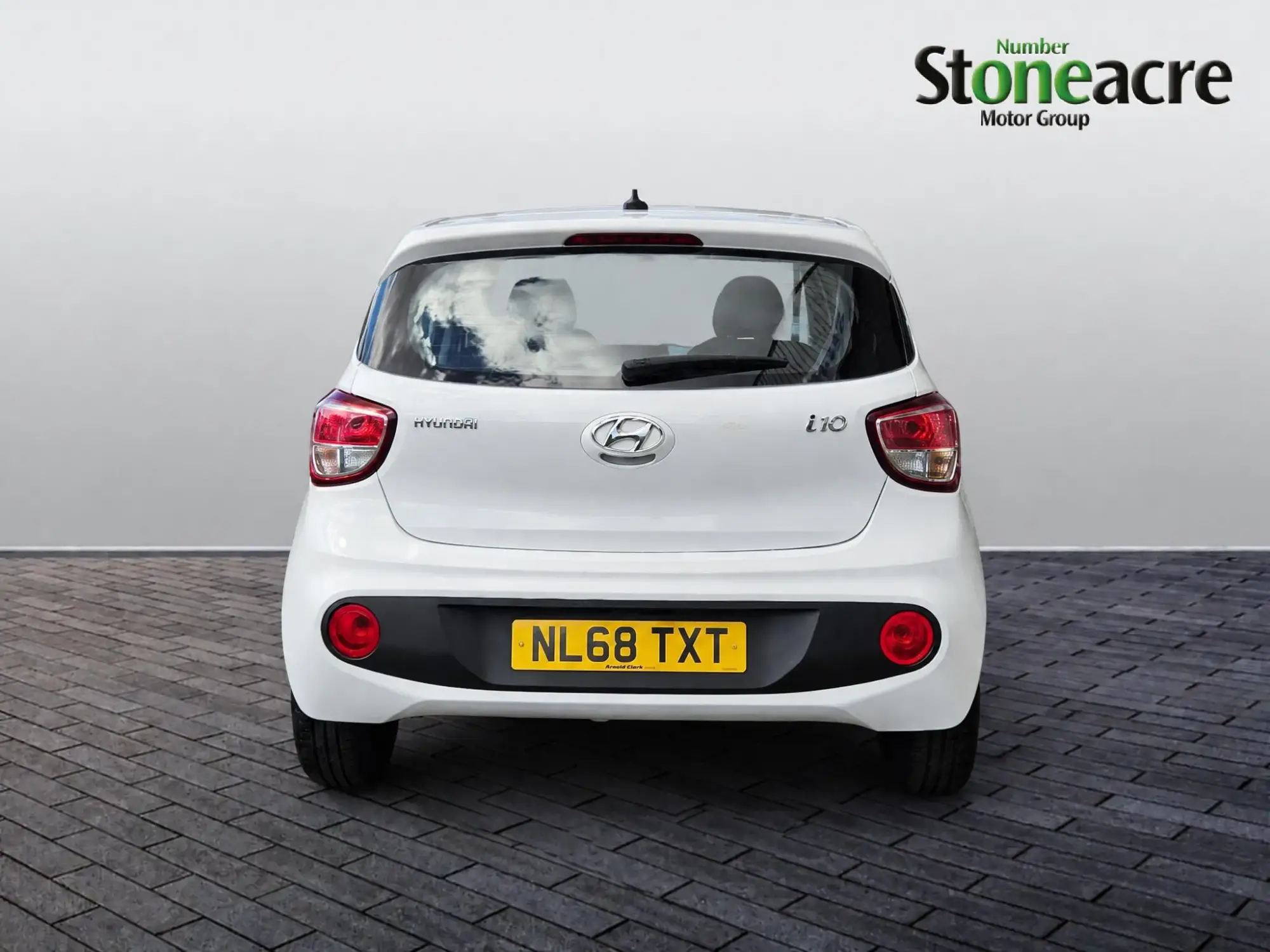 Hyundai i10 Image 4 Hyundai i10 Image 4