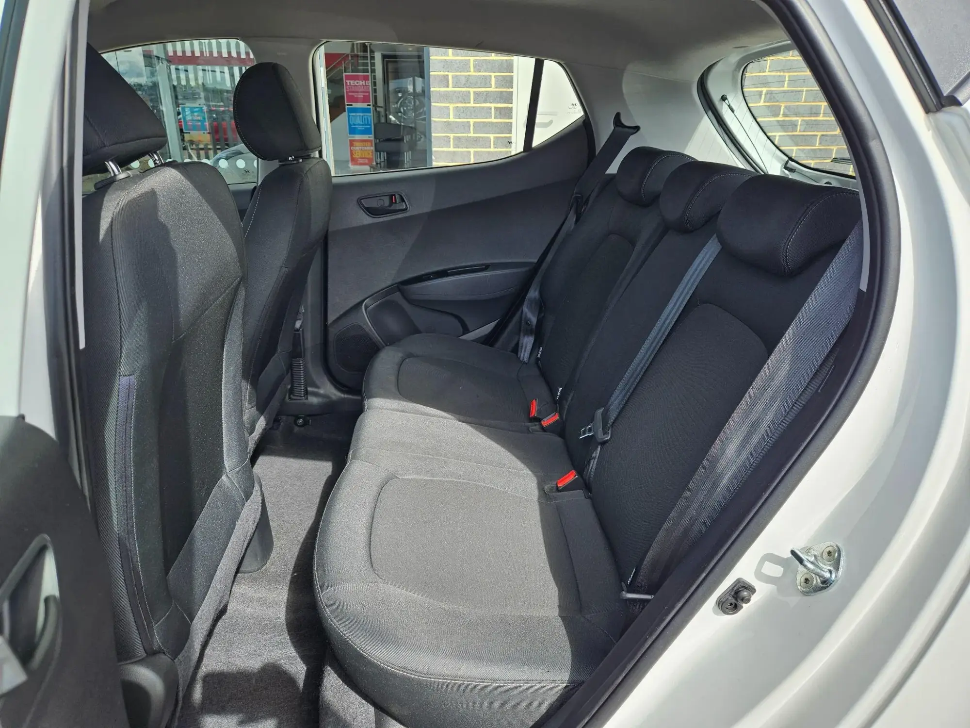 Hyundai i10 Image 17 Hyundai i10 Image 17