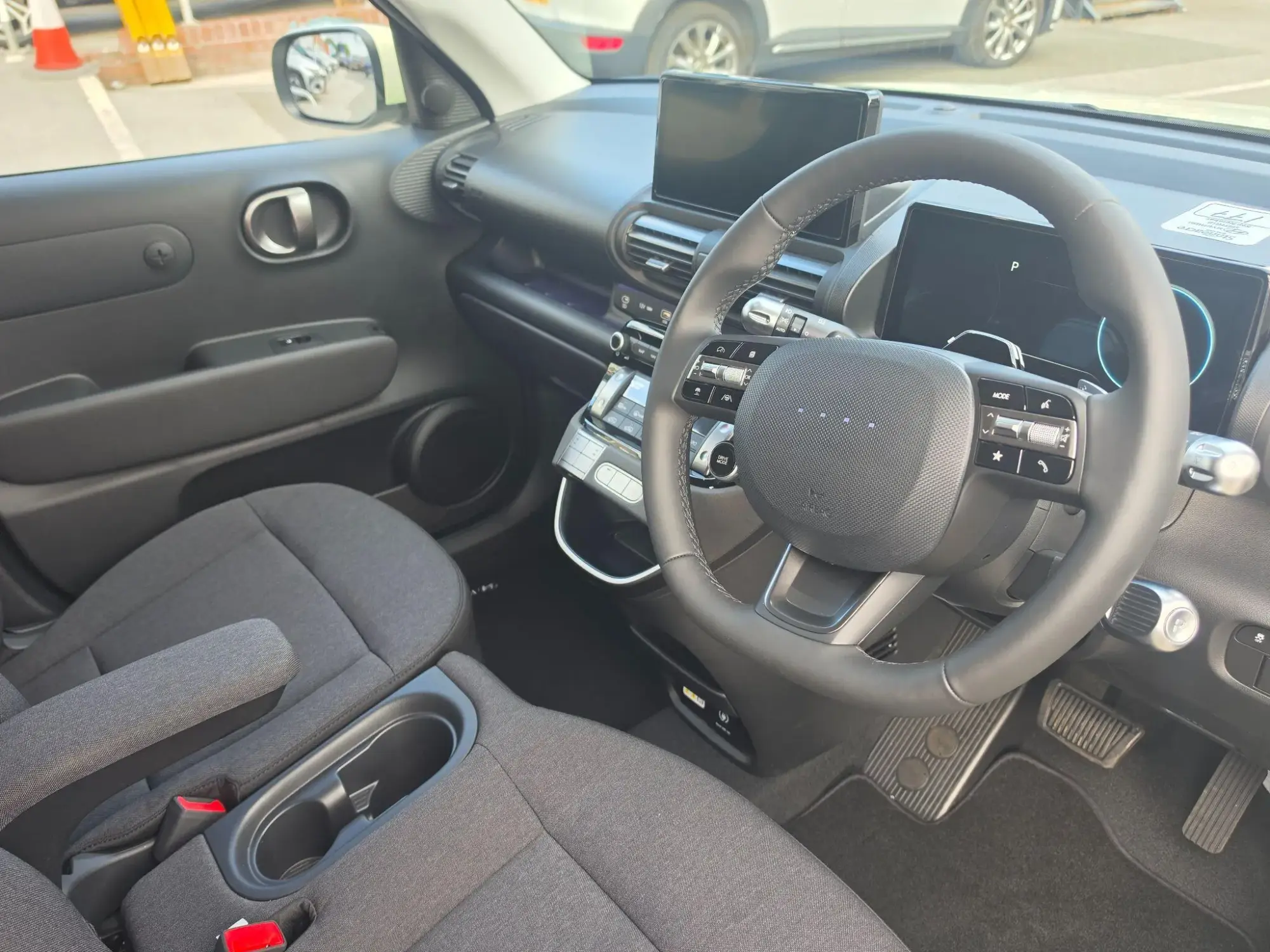 Hyundai INSTER Image 9